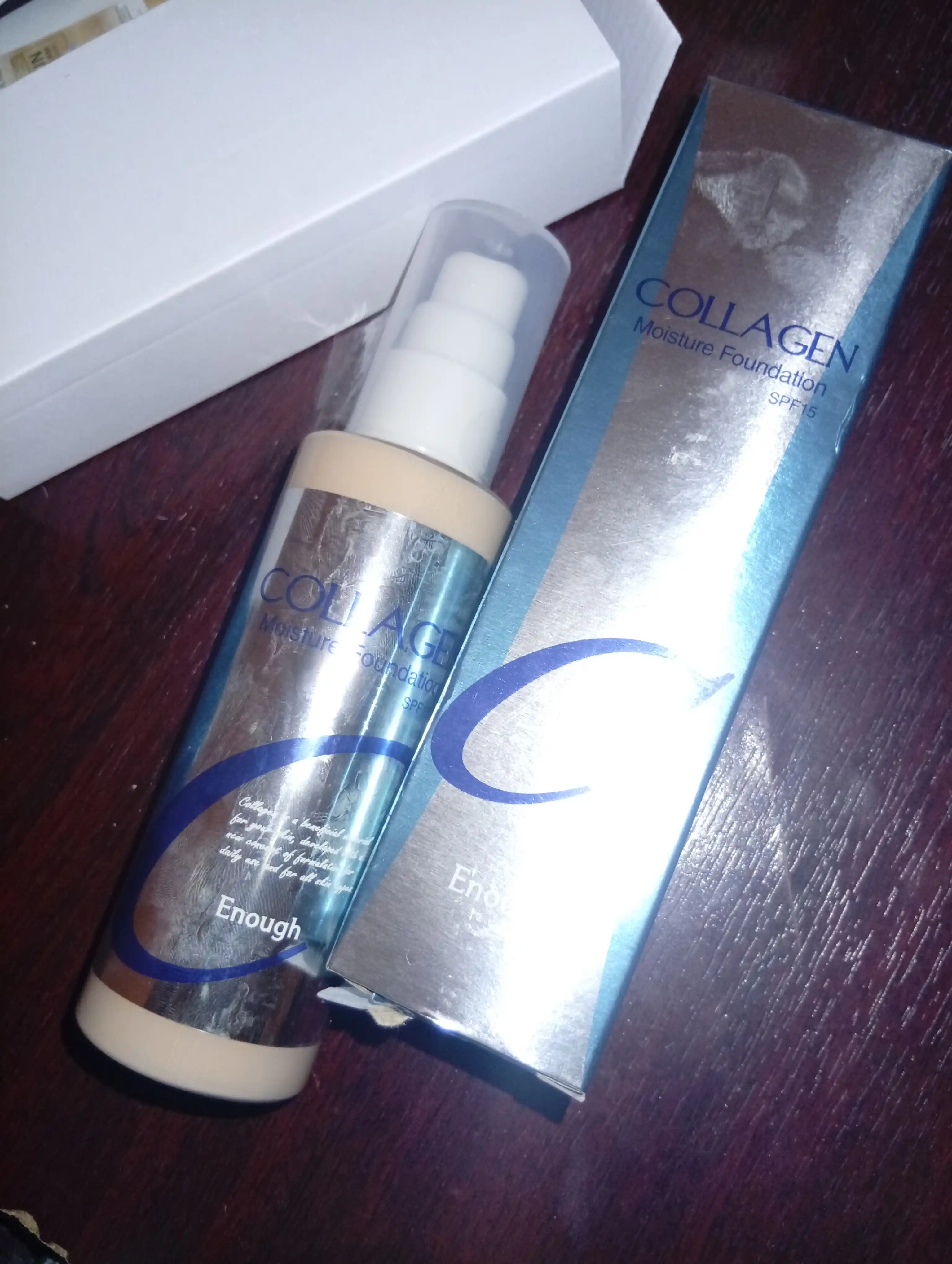 Namlovchi tonal kremi, kollagen bilan Enough Collagen Moisture Foundation, SPF15, 100 ml