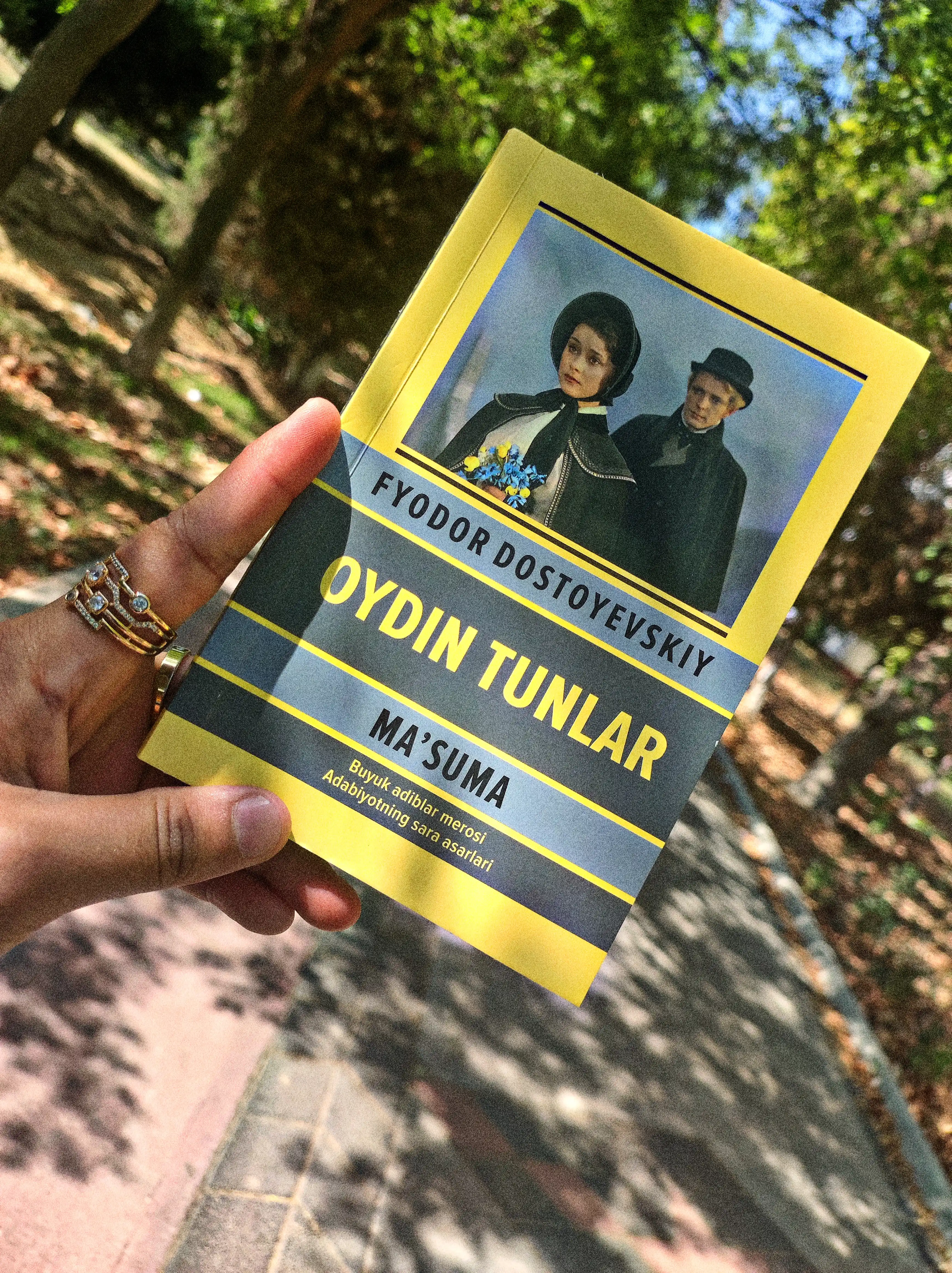 Oydin tunlar — Fyodor Dostoyevskiy