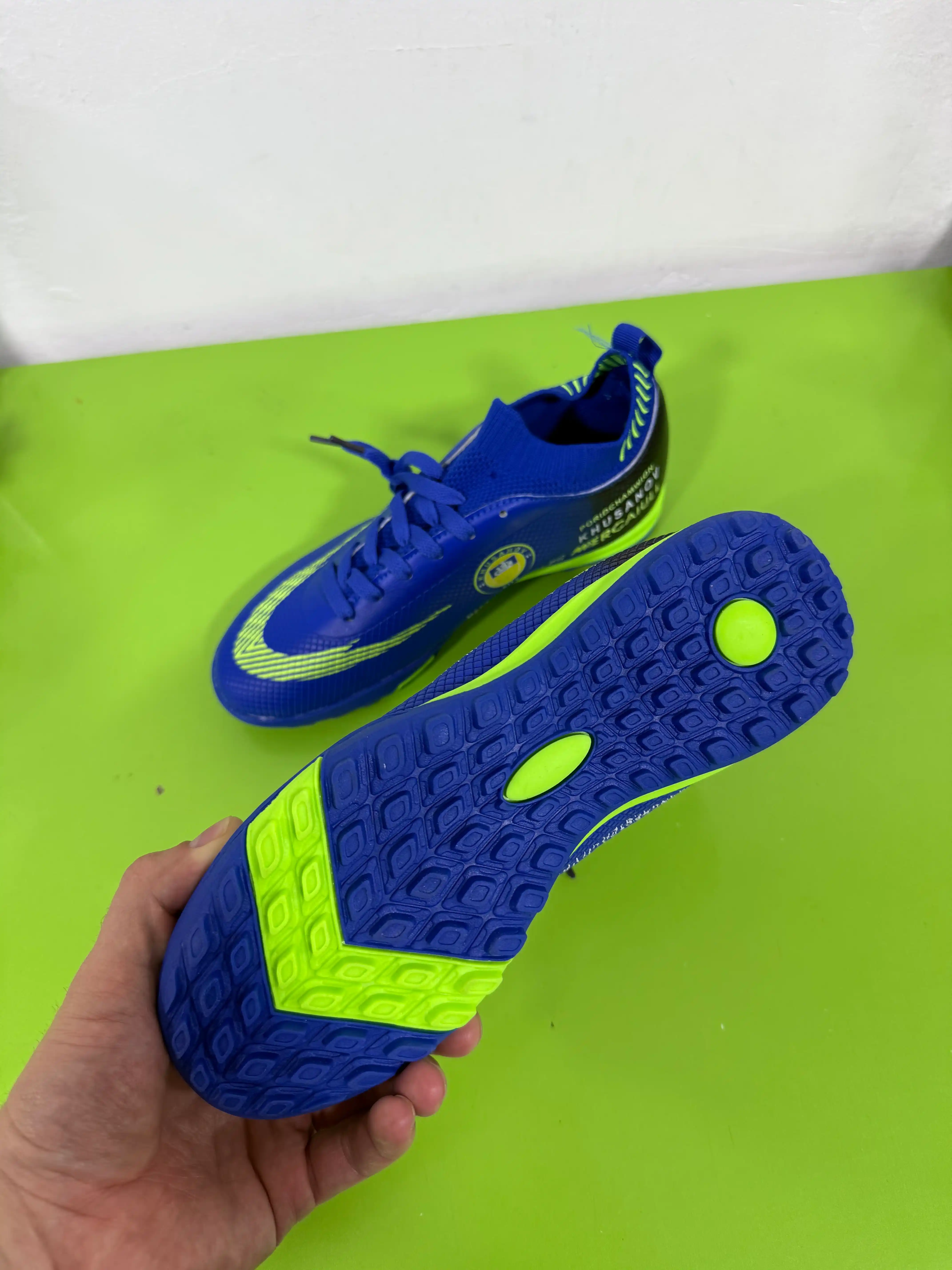Futbol butsa, sarakanoshka bolalar uchun, futbol oyoq kiyim32-37