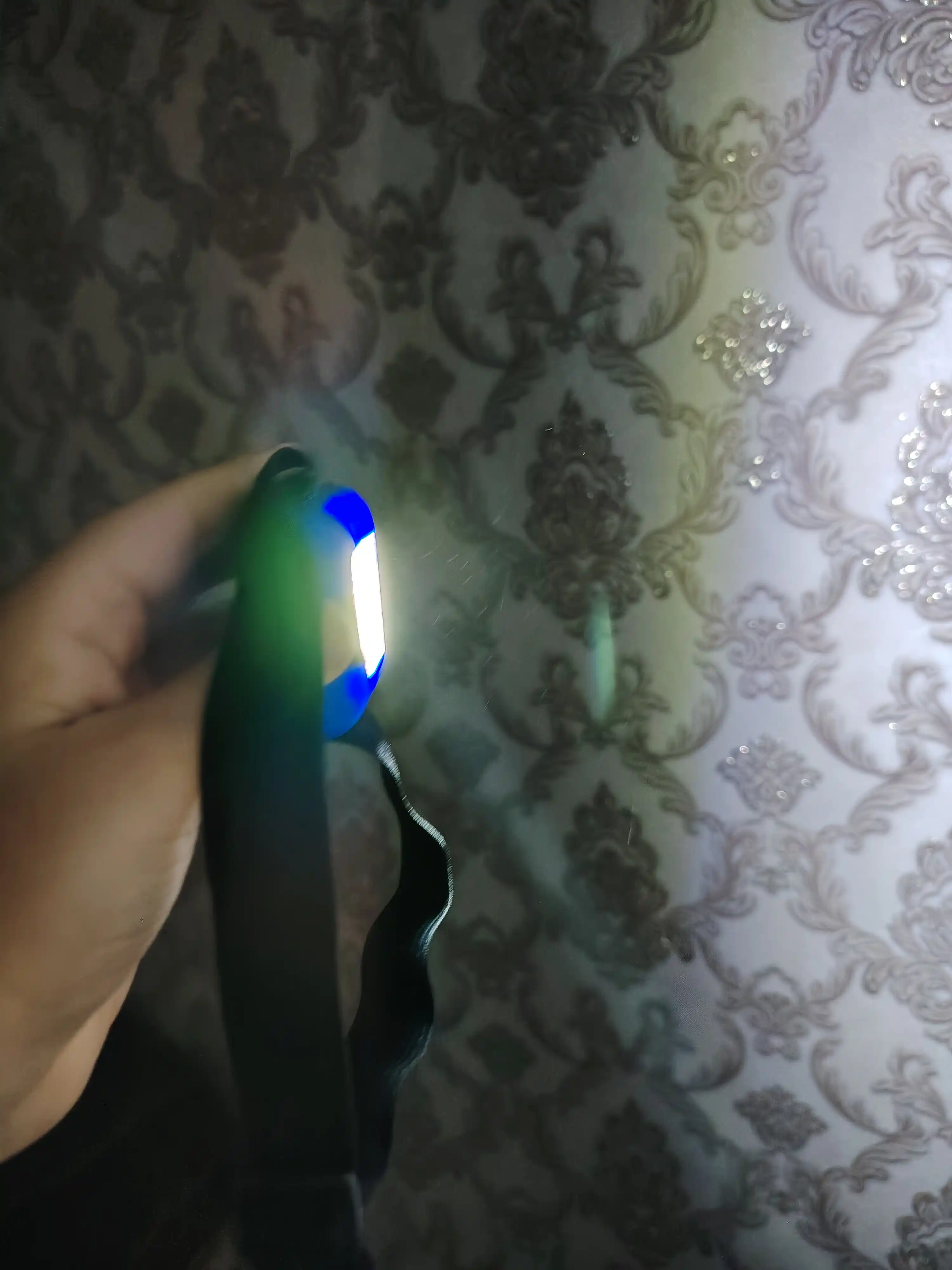 Походный туристический налобный фонарь на батарейках HeadLamp 