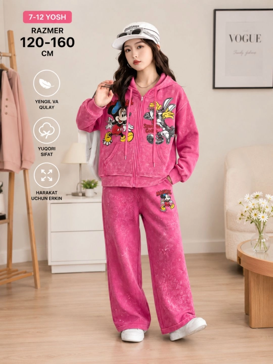 Qizlar uchun sport kostyumi - 