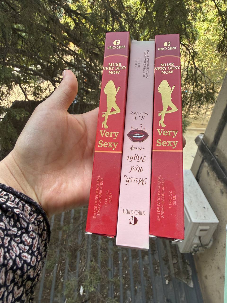 Ayollar atiri — atirlar orasidan ayni siz uchun! Ayollar atirlari bu yerda
