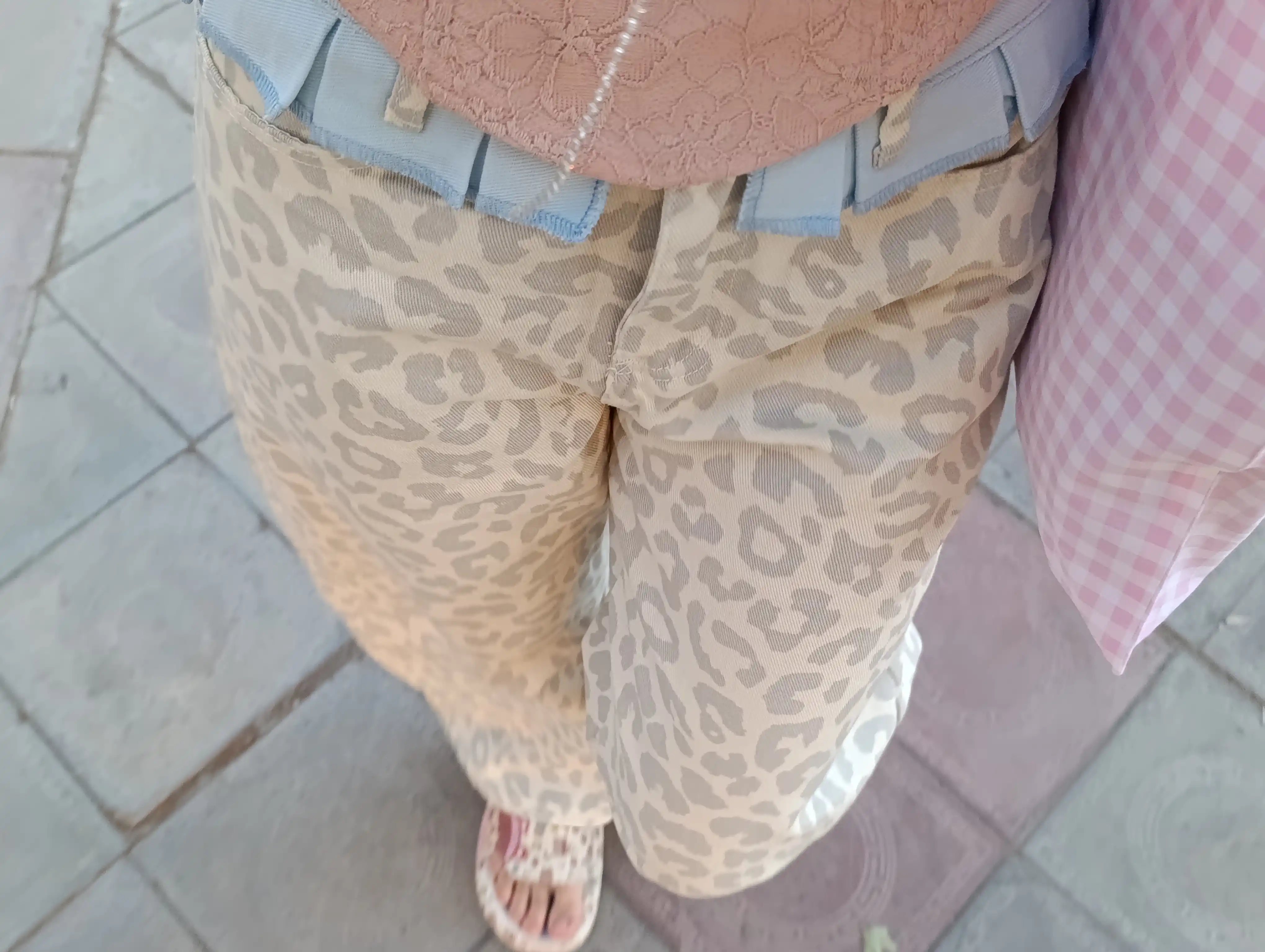 Retro American style uslubidagi leopard printli ayollar keng jinsi shimlari