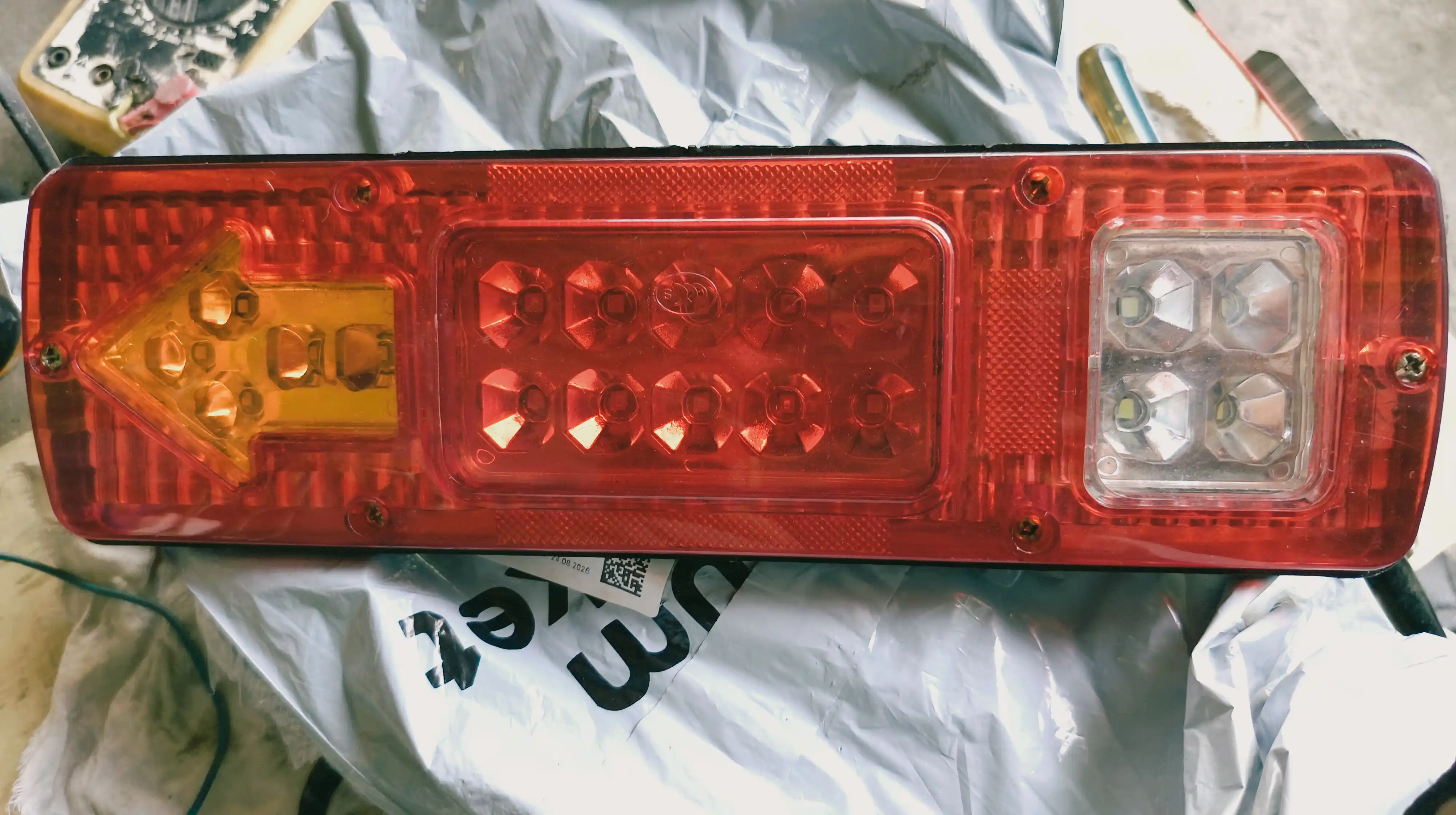Elektroskuter uchun LED orqa stop chirog‘i
