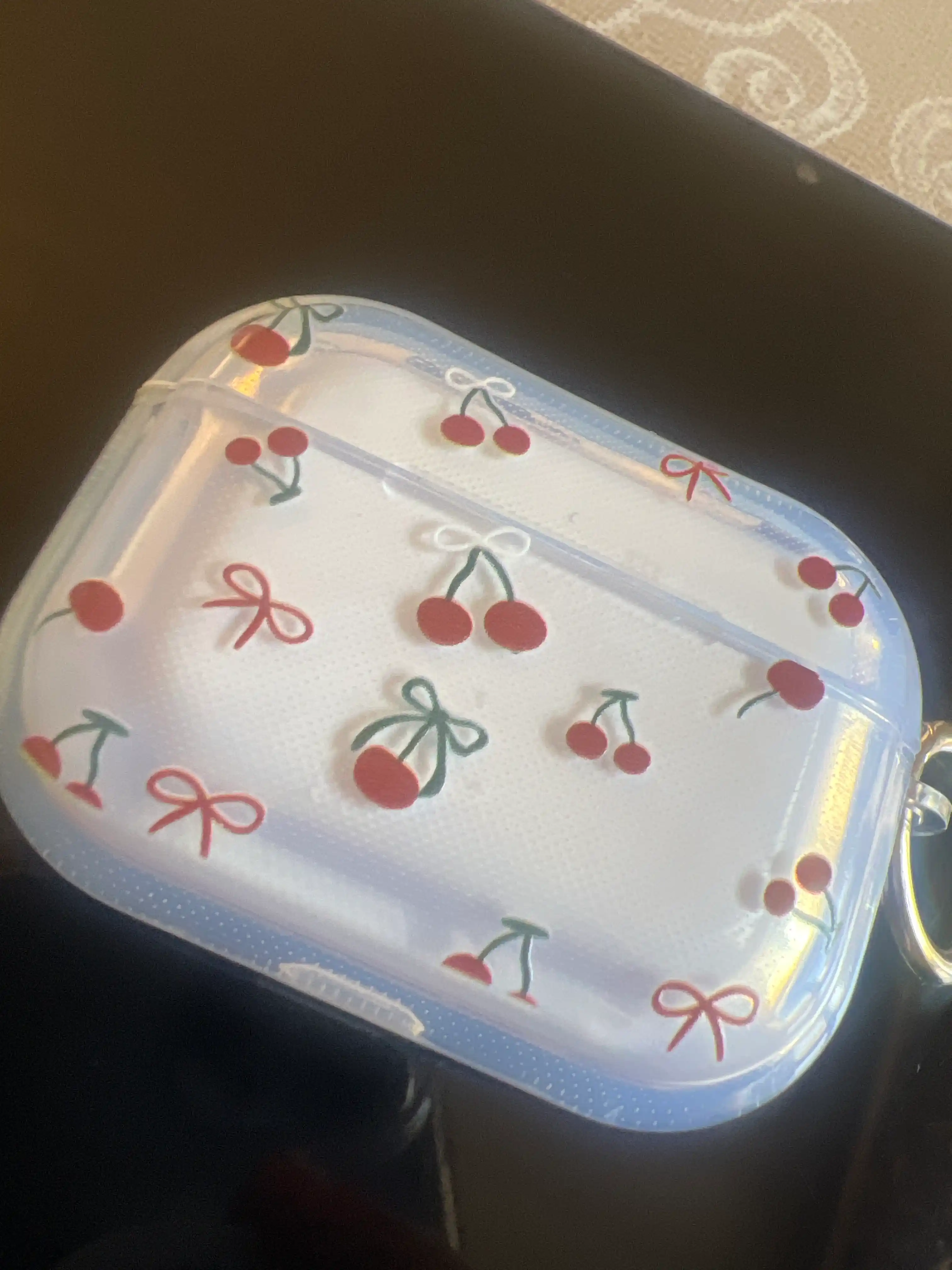 AirPods 1, 2 / Pro, 3, 4 simsiz quloqchinlar uchun himoya g'ilofi