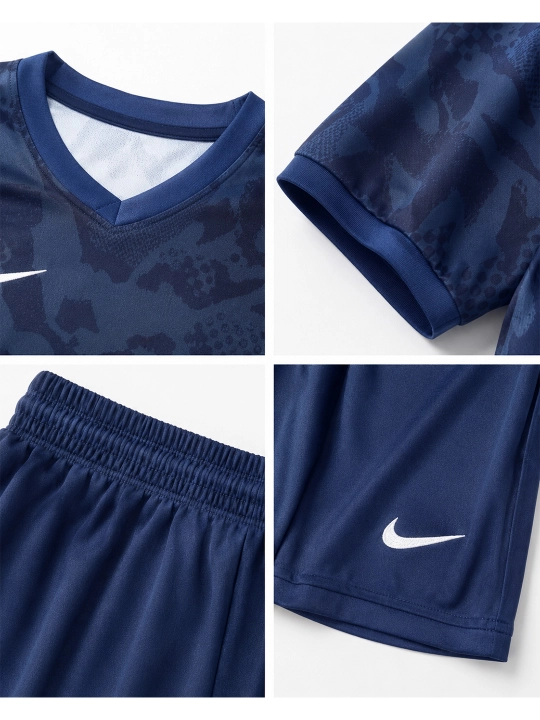Футбольная форма Nike: футболка и шорты, лёгкая ткань, удобная посадка