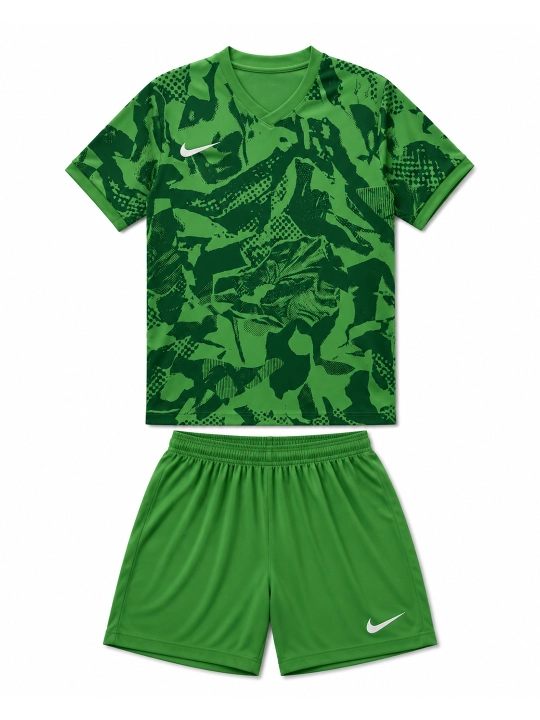 Футбольная форма Nike: футболка и шорты, лёгкая ткань, удобная посадка