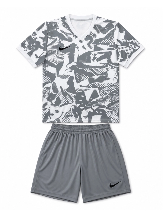 Футбольная форма Nike: футболка и шорты, лёгкая ткань, удобная посадка