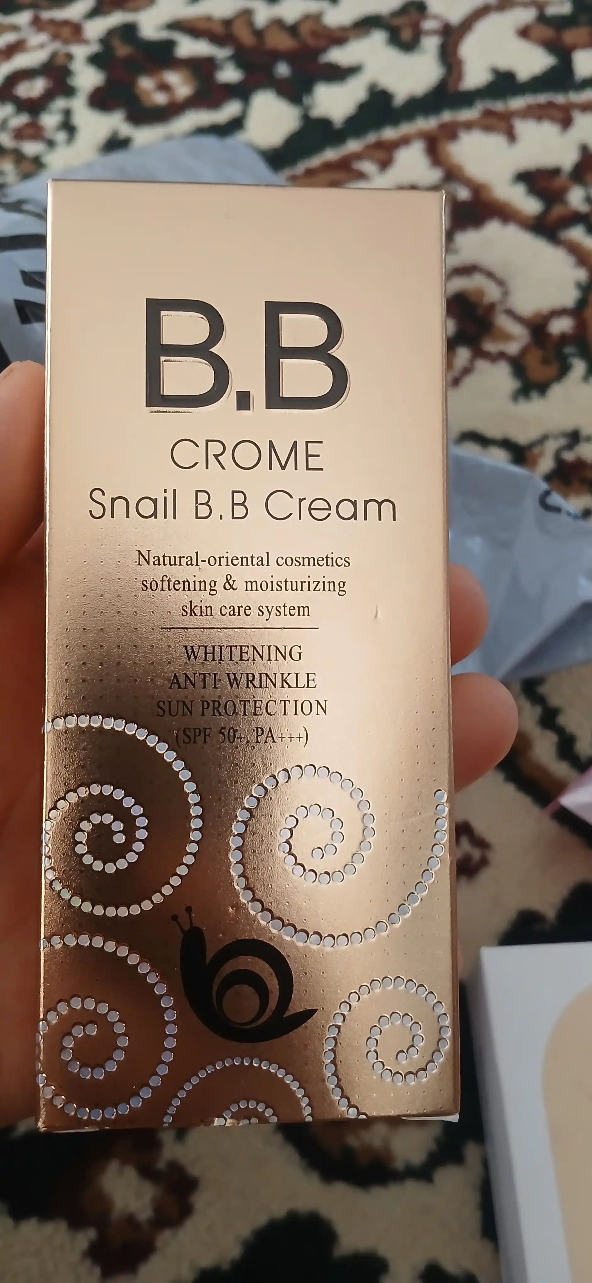 Ko'p funksiyali oqartiruvchi tonal krem BB krem Crome Snail SPF 50+, 50 ml