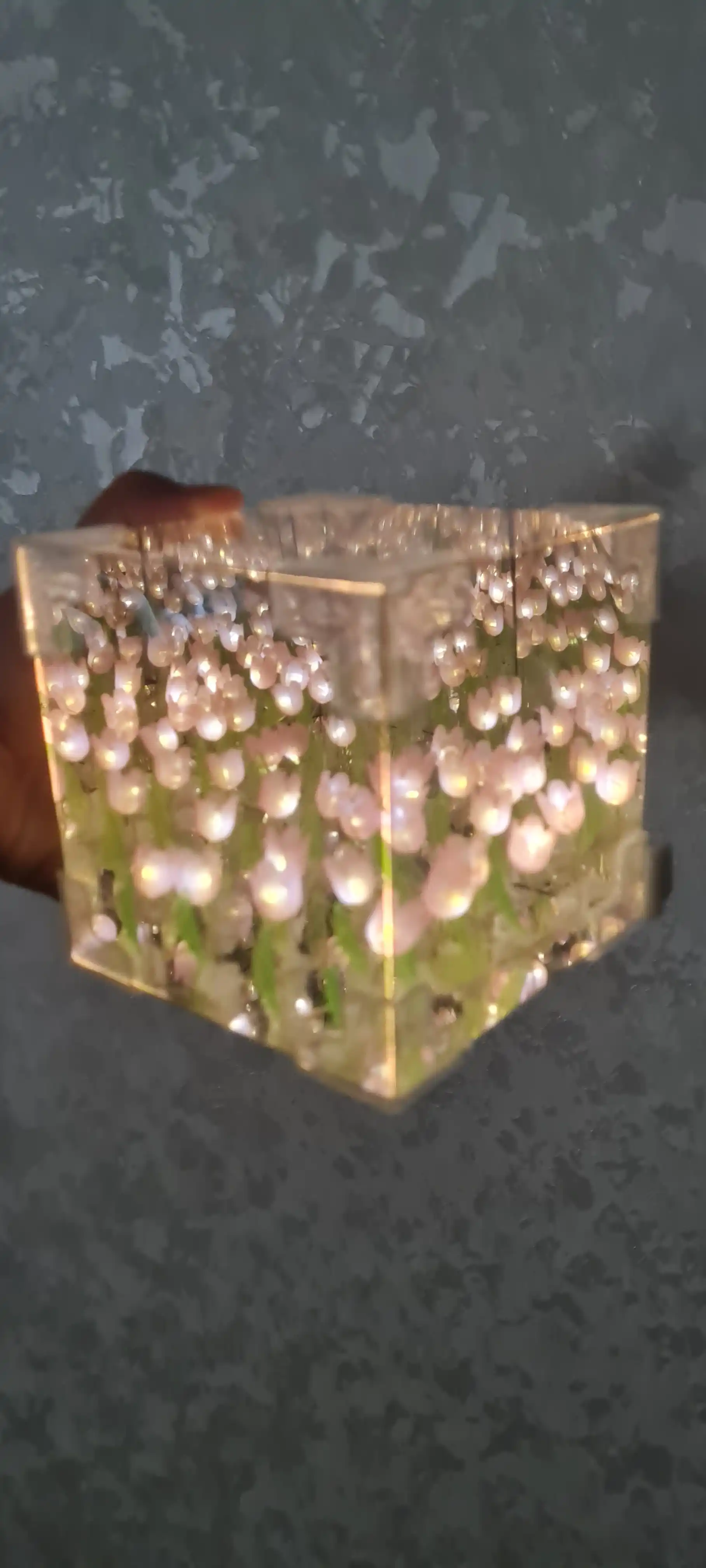 Chiroq kubi 3D LED cheksiz lolalar tungi yorug'lik oynasi bolalar uchun sovg'asi