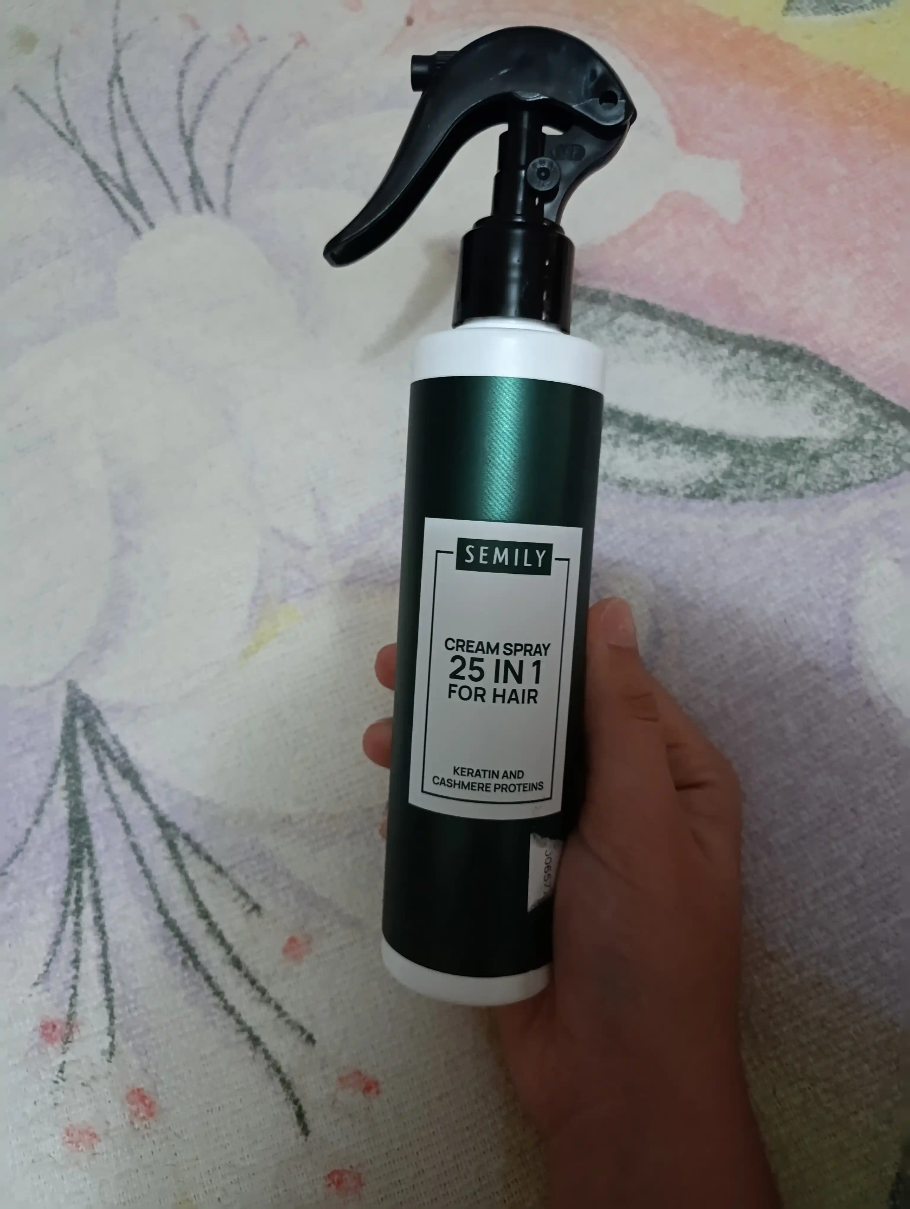 SEMILY soch spreyi, sochlarni issiqlikdan himoyalovchi xushbo‘y krem, soch parvarishi uchun 200 ml