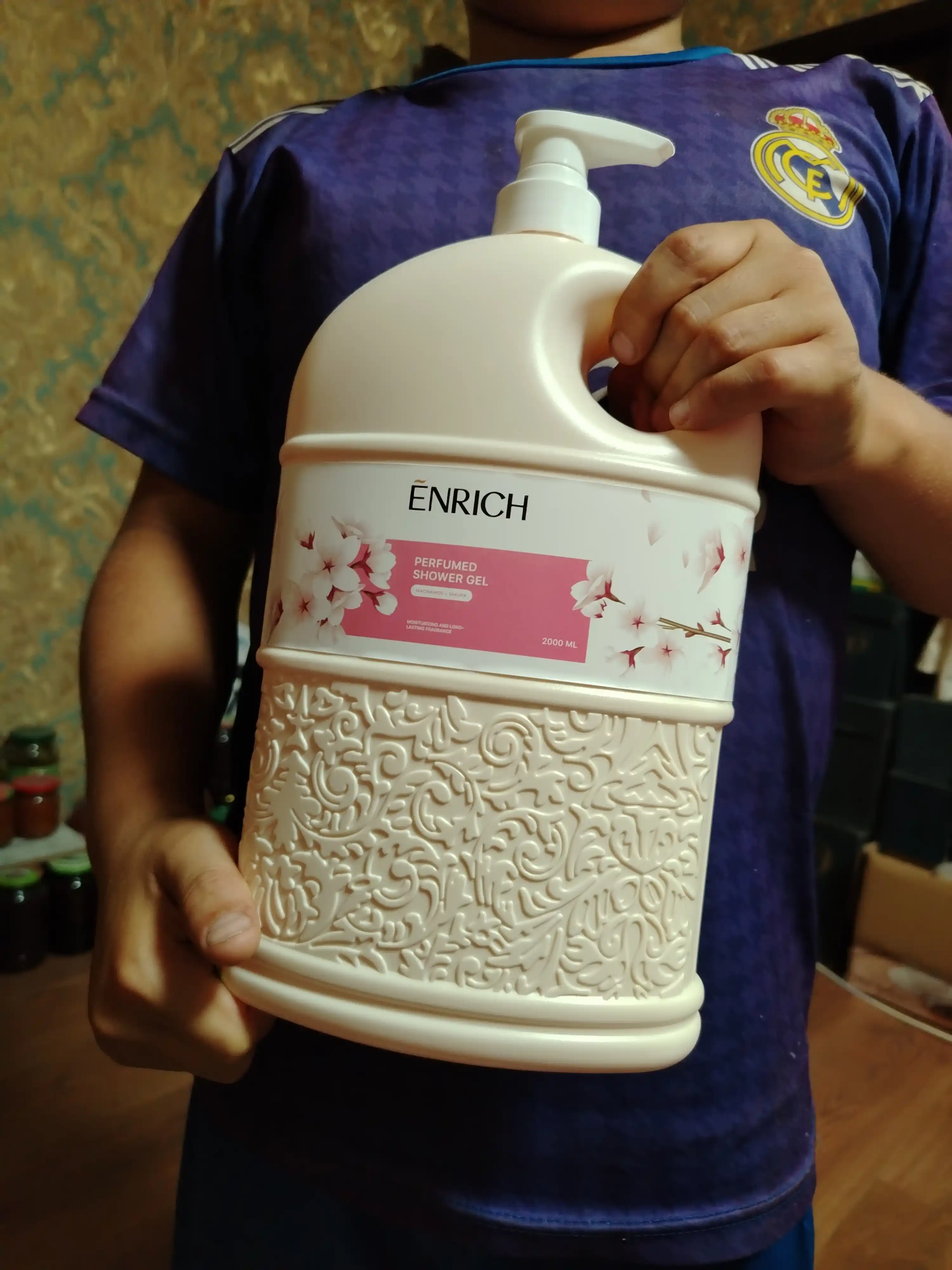 Гель для душа парфюмированный Enrich, густой, увлажняющий для всех типов кожи, 1000/2000мл