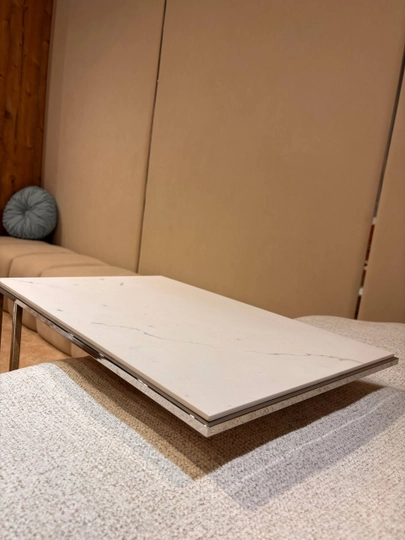 My Sofa’dan Marble divan yonidagi stolcha — har doim kerak bo‘ladigan sovg‘a 