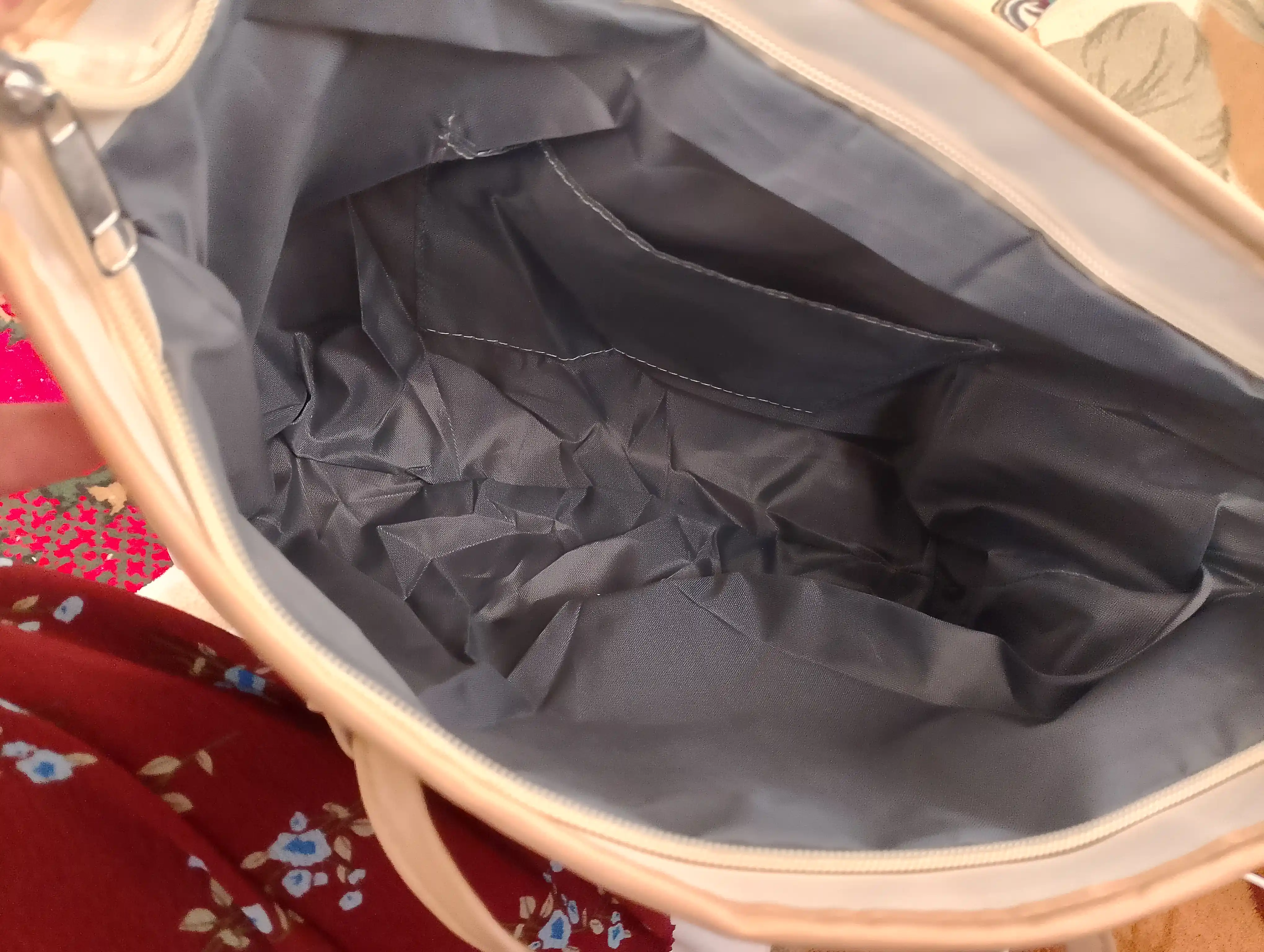 Ayollar sumkasi, shopper, yelkama, kundalik, sig'imli, ish va o'qish uchun A4, ekocharm