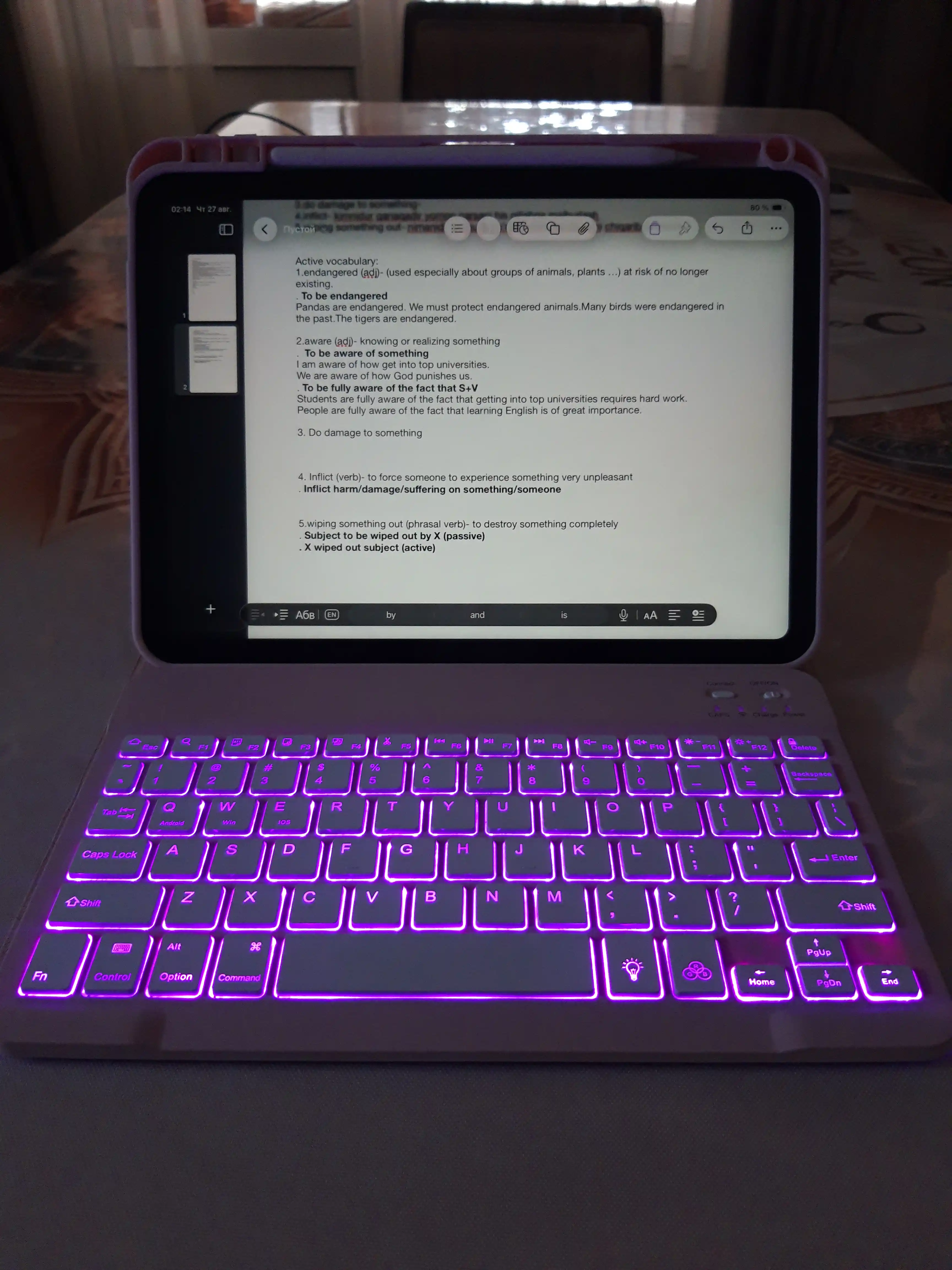 Ajraladigan klaviatura va qoplama to‘plami iPad A16 11 va 10-avlod uchun