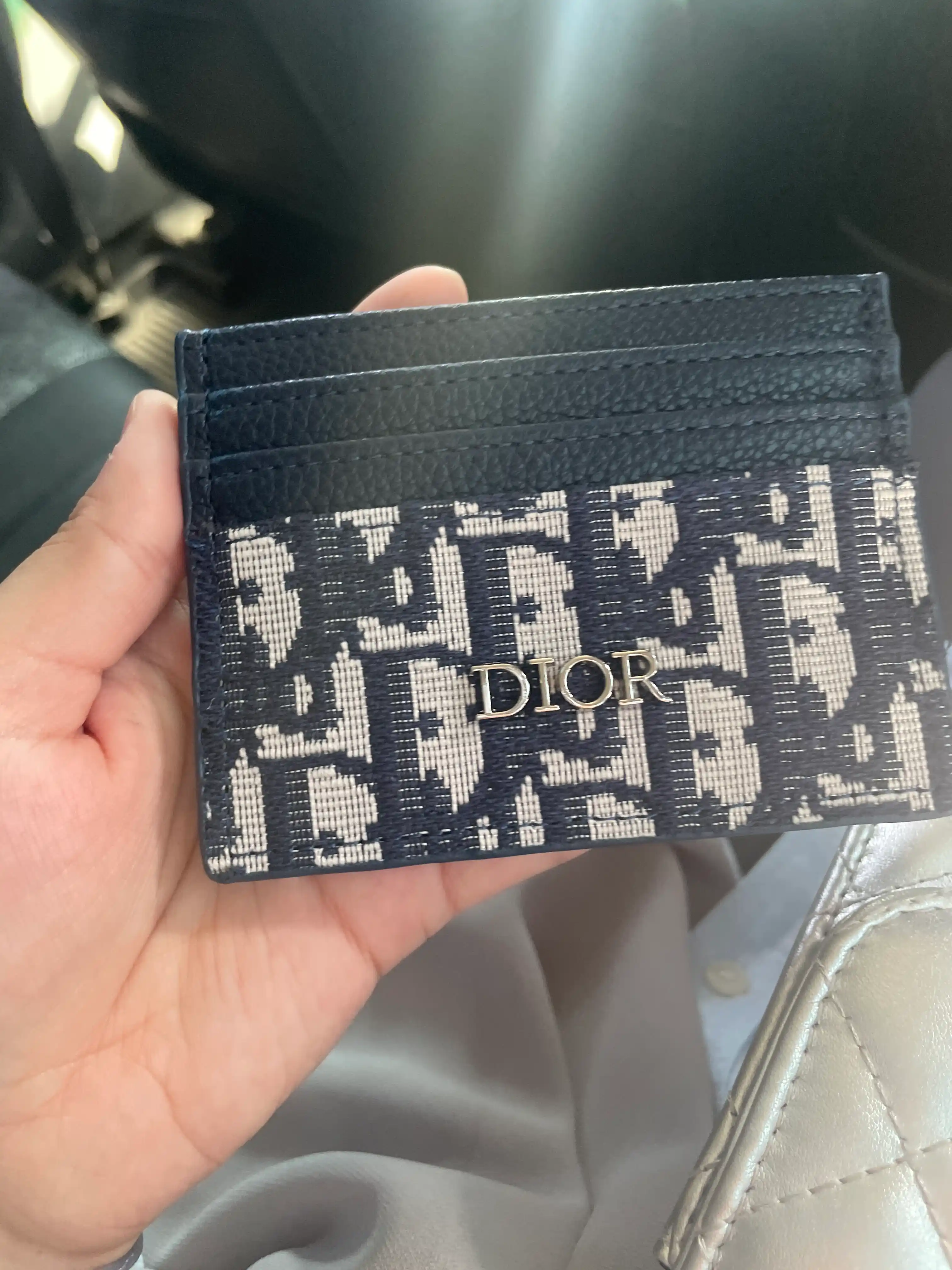 Кошелек Dior: для карт, удостоверения личности и визиток, без коробки