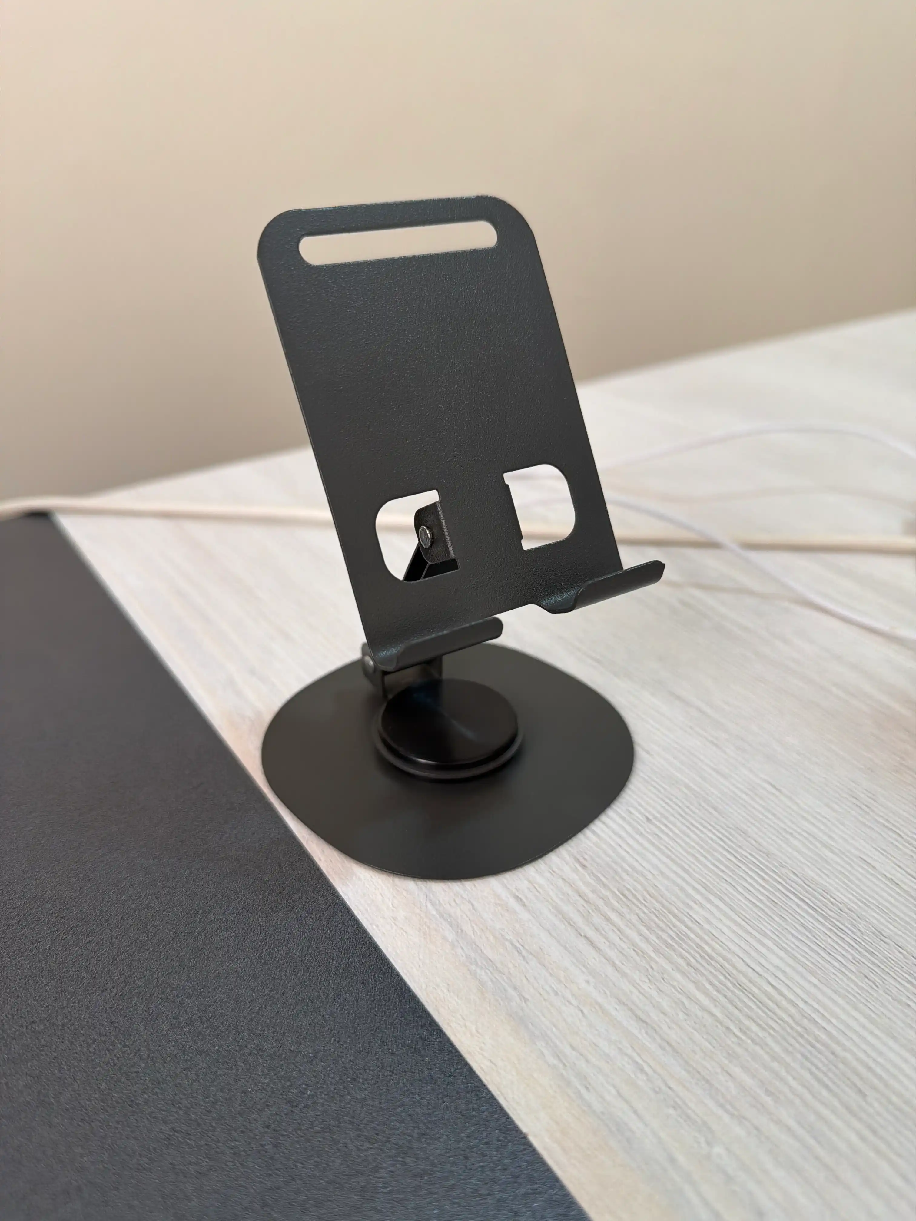 Buklanadigan telefon va planshet ushlagichi, 360° burama va mustahkam o'rnatish