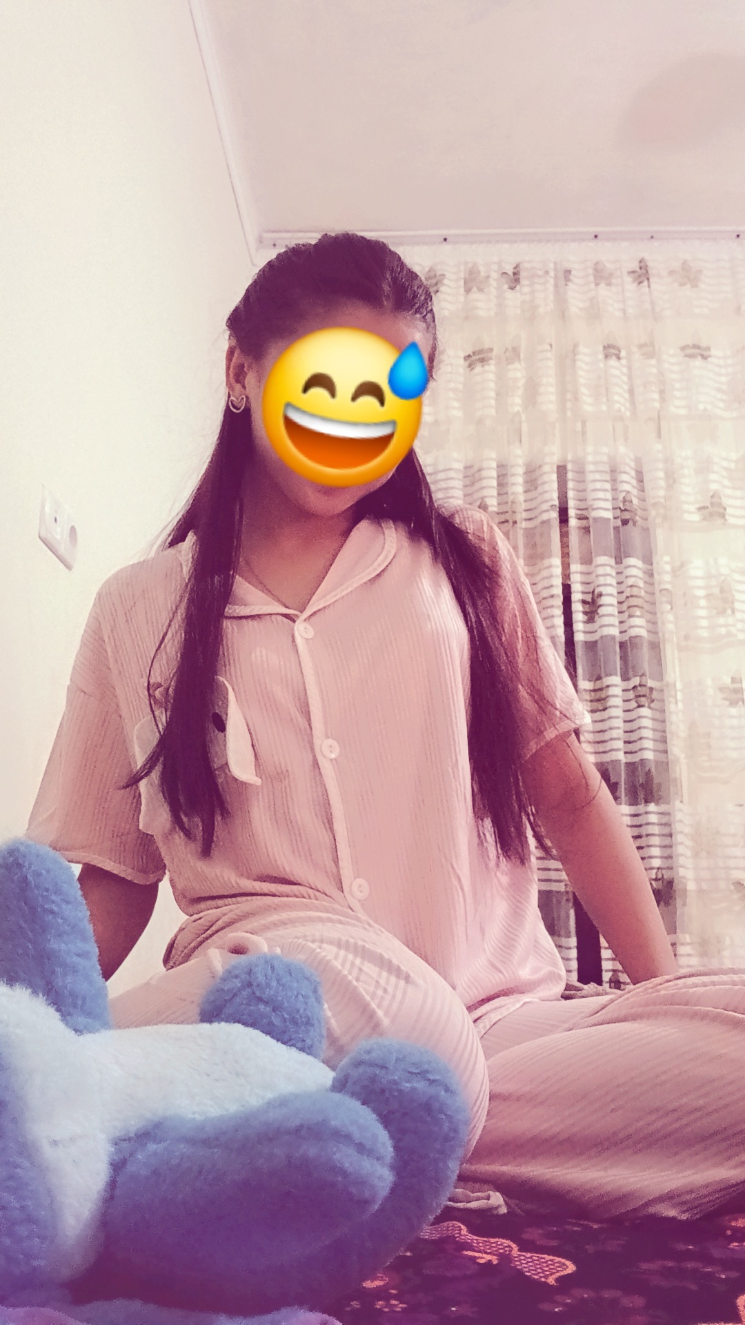 Ayollar pijamasi komplekt 3 tasi 1, ko‘ylak, shortik va shim, 4 rang, M-XL
