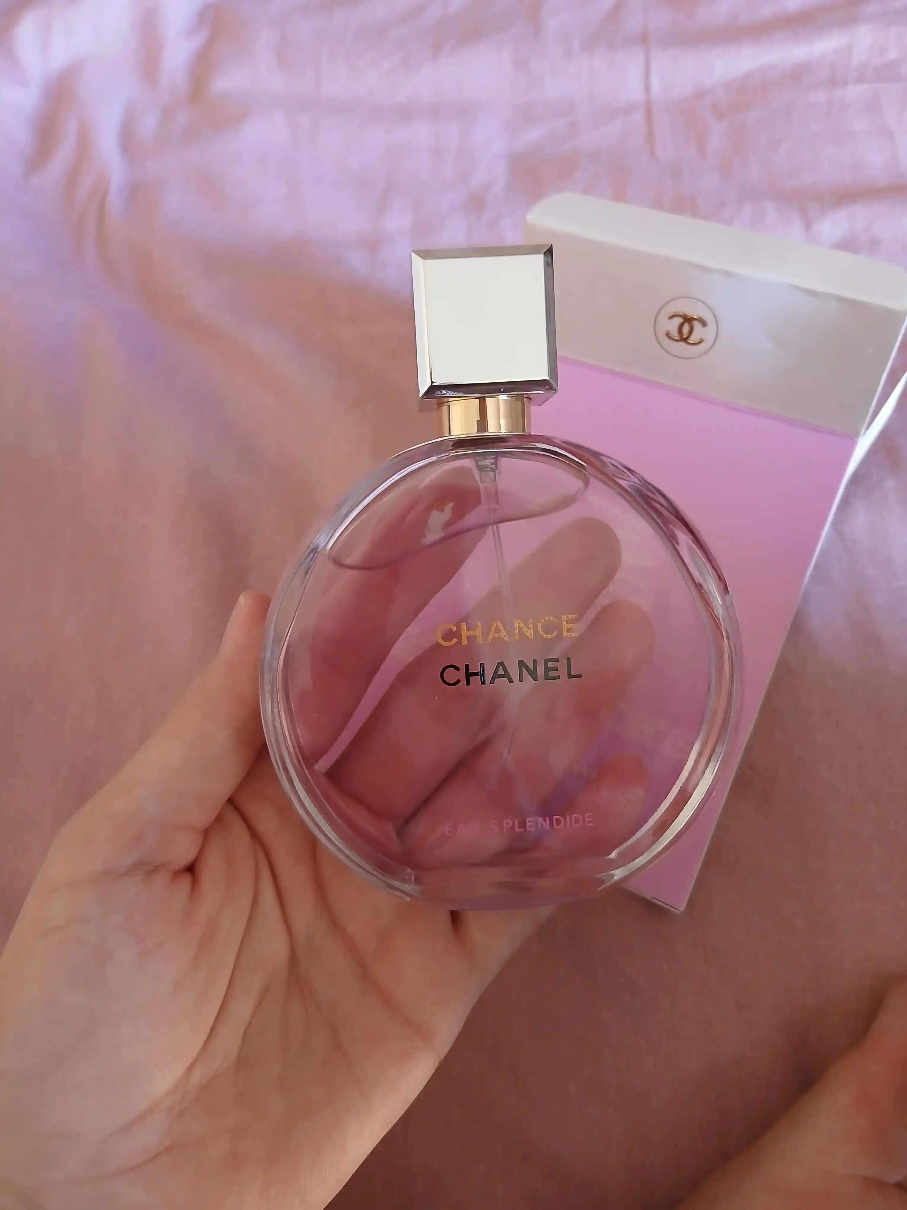 Chanel Chance Tendre ayollar uchun, Fransiya