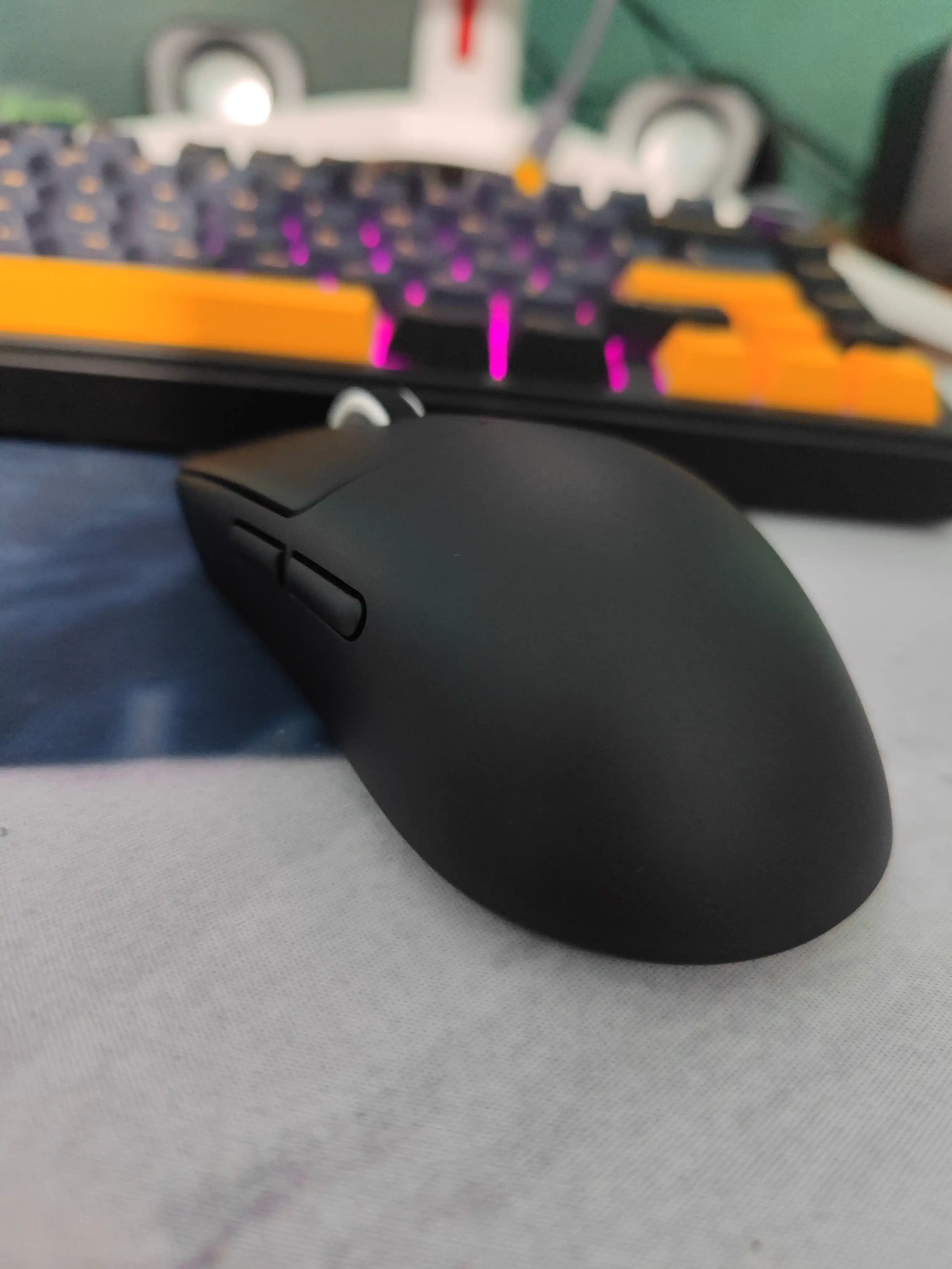 Simsiz o'yin sichqonchasi, VGN VXE R1 SE+