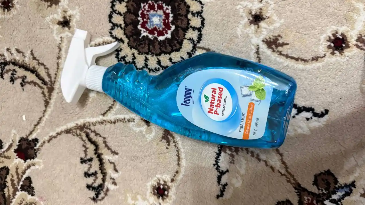 Oyna va teraza uchun tozalash vositasi <<Clean Glass>> 500 ml, purkagich bilan