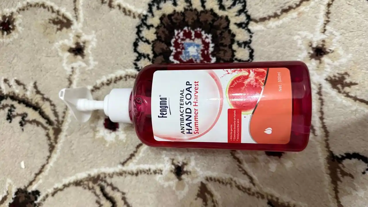 Suyuq sovun qo'l uchun, bakteriyalarni o'ldiradi, allergiya chaqirmaydi