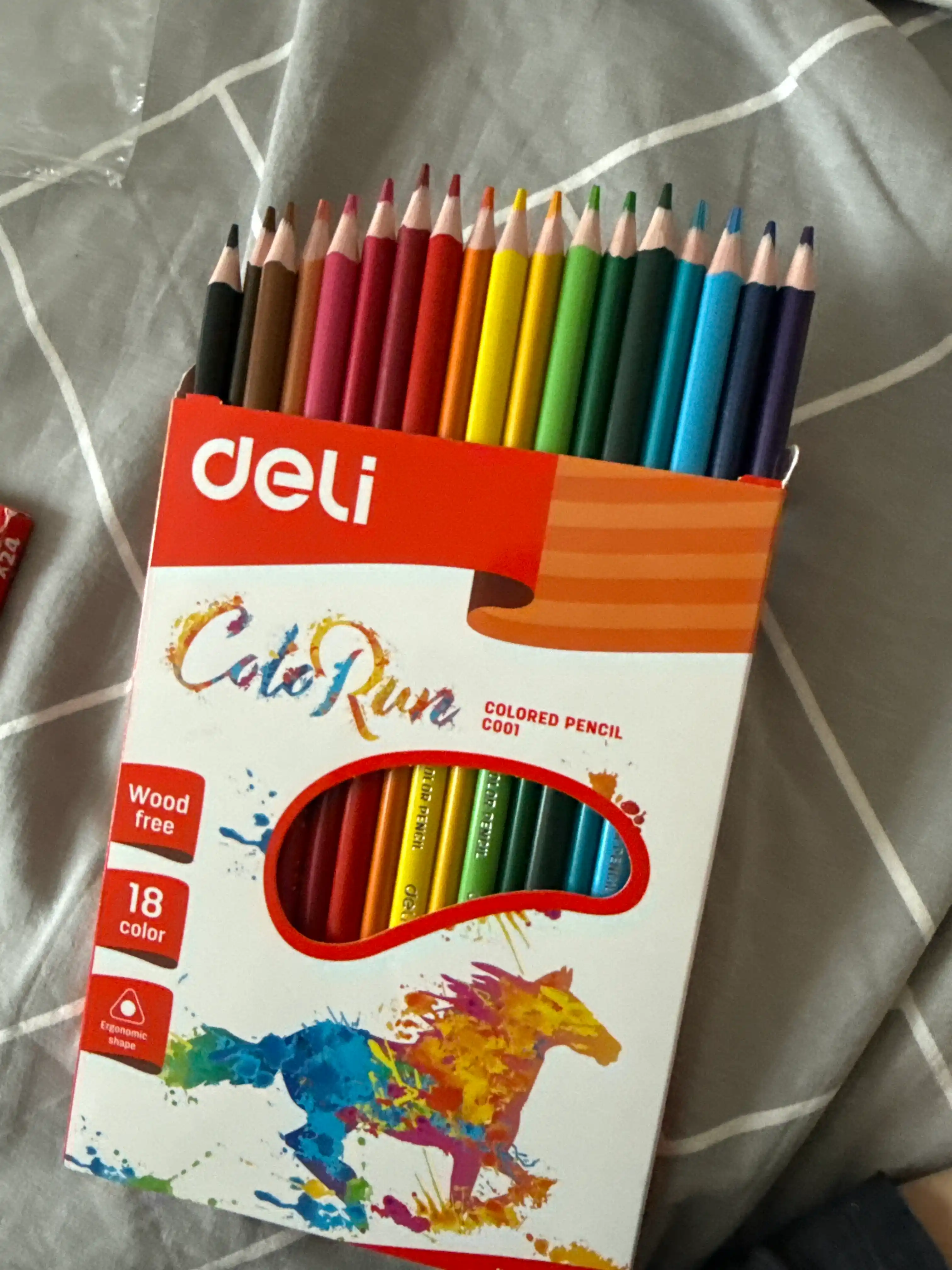 Rangli qalamlar treug. pl. 18 rangli 00110 Deli