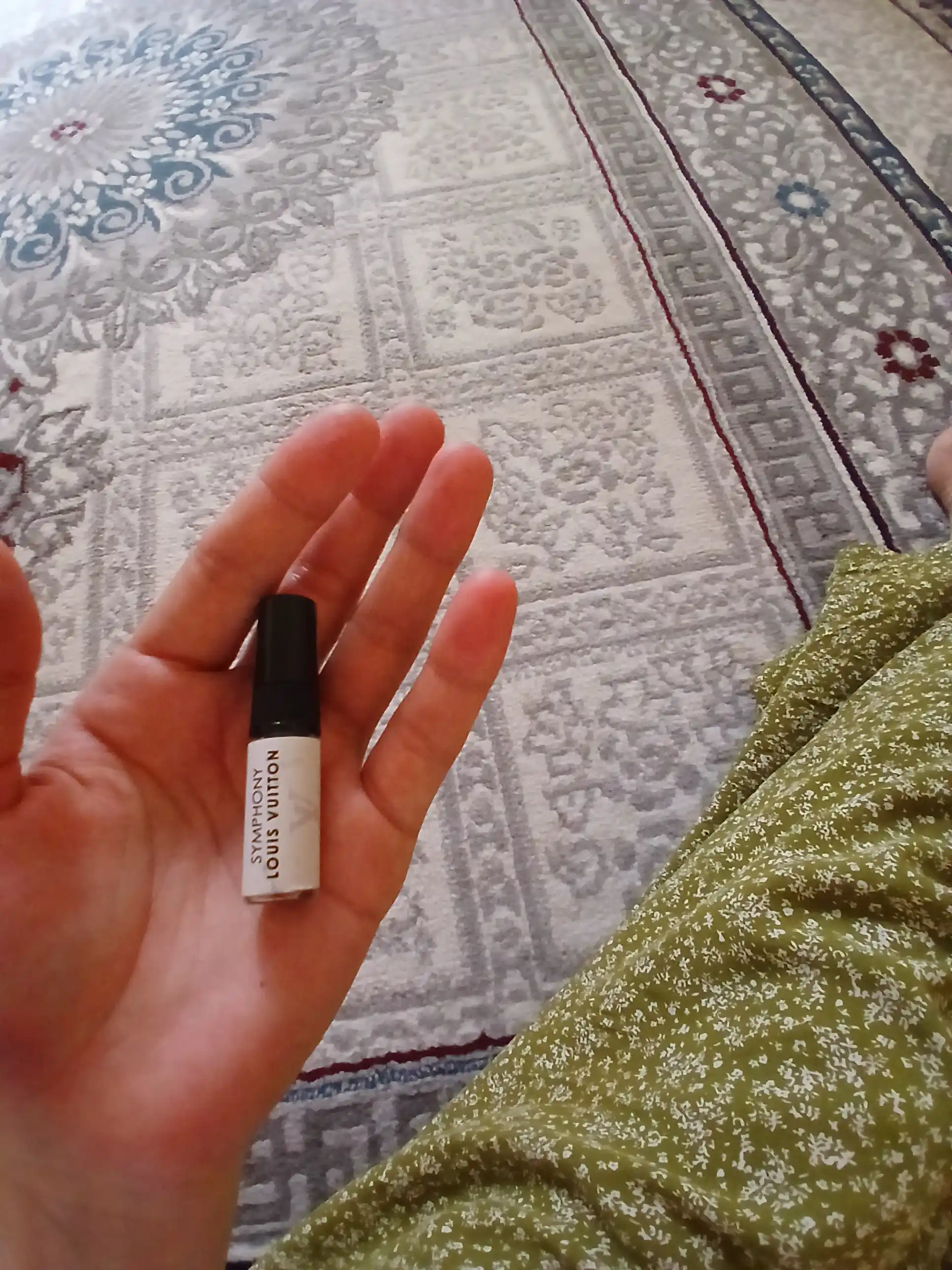 Atirlar ayollar va erkaklar uchun Louis Vuitton Symphony 100 ml, parfyumlangan suv unisex