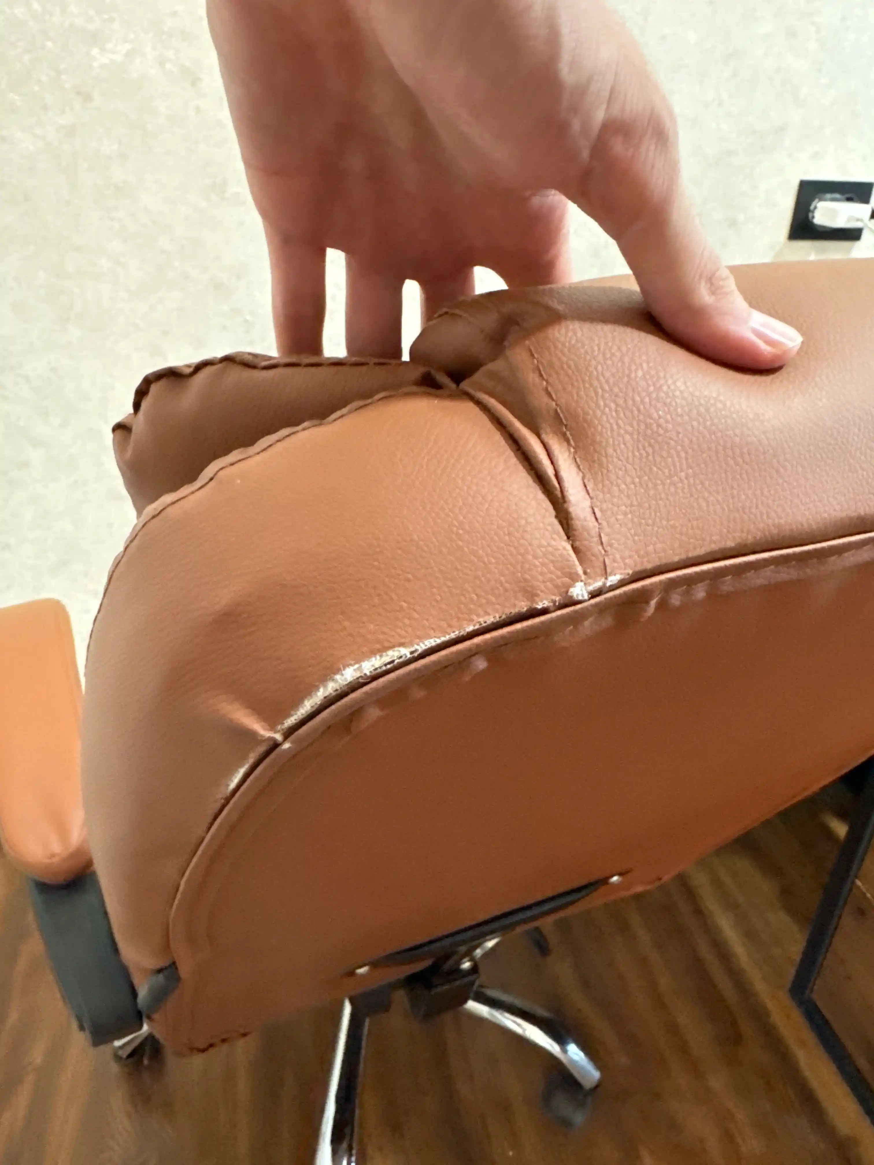 Dafna kompaniyasining VIBRO MASSAGE xodimlar kreslosi, vibro-massajyor