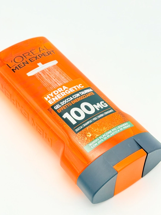 Гель для душа L'oreal Men Expert для мужчин, очищает и увлажняет кожу, 300 мл