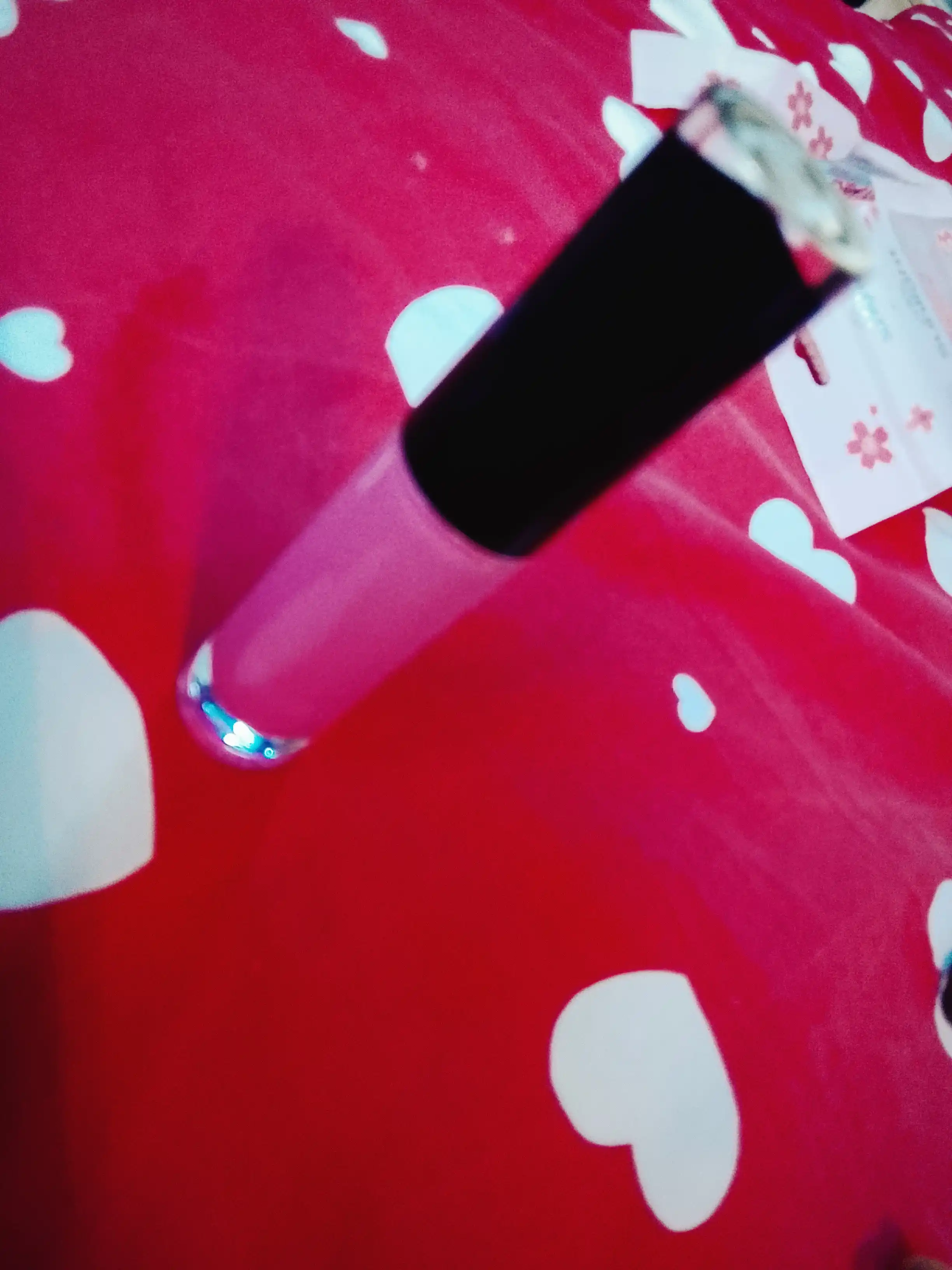 Ультра глянцевый блеск для губ Rouge Allure Velvet, жидкая помада, 8 г 