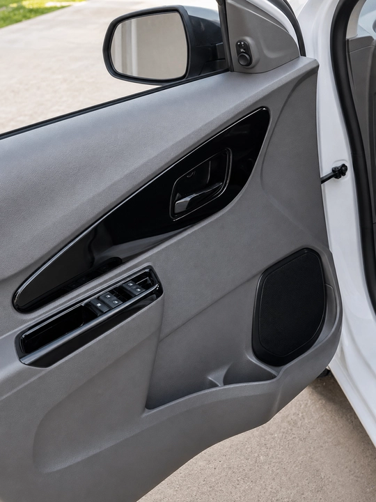 Комплект внутренних дверных ручек и декоративных накладок для Chevrolet Cobalt