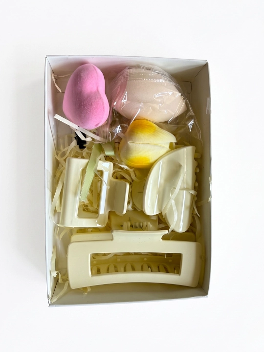 Подарочный набор для женщин: набор заколок для волос и спонж