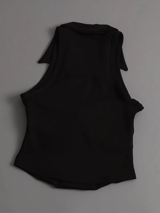 Ayollar uchun yengsiz sport polo top fitnes va yoga uchun