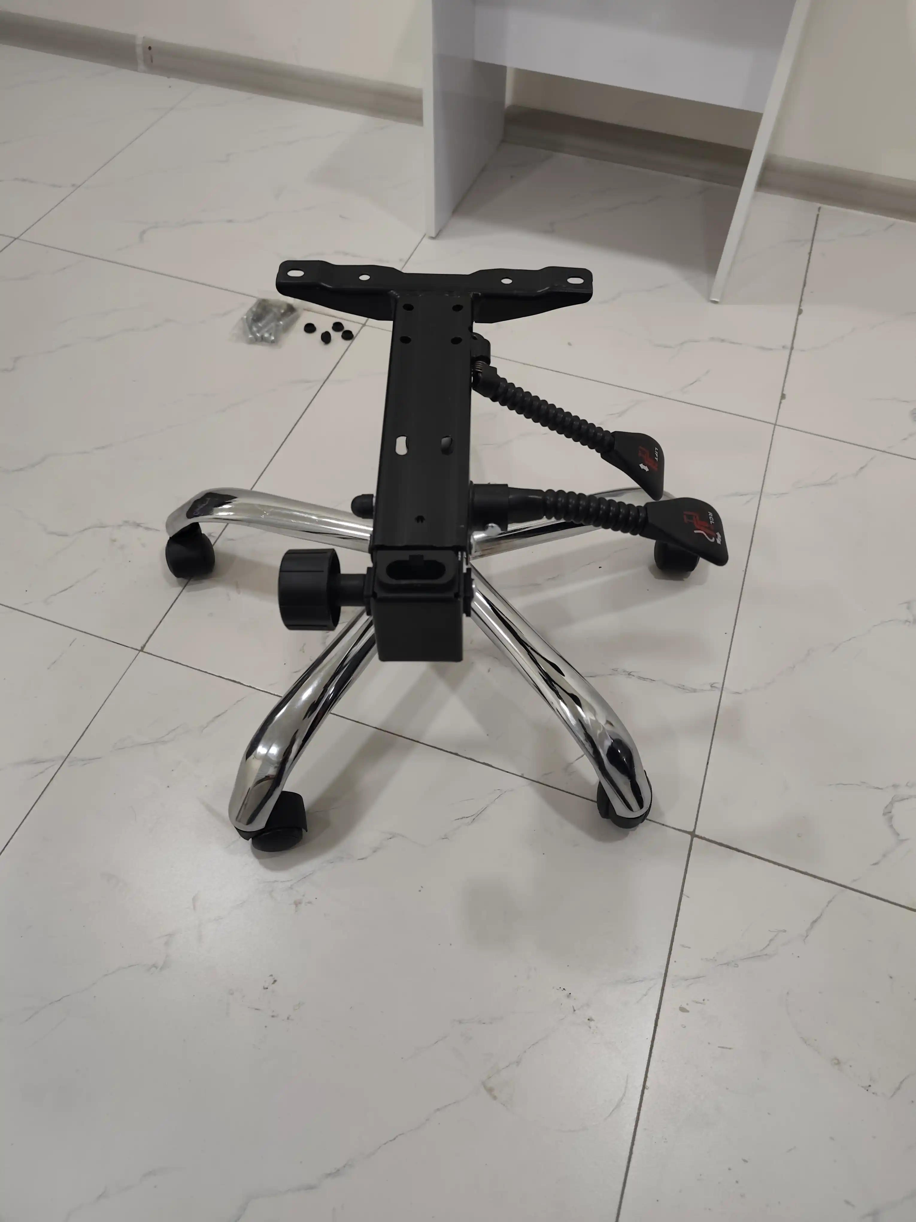 Uy va ofis uchun bel tayanchiga ega ergonomik kompyuter kreslosi