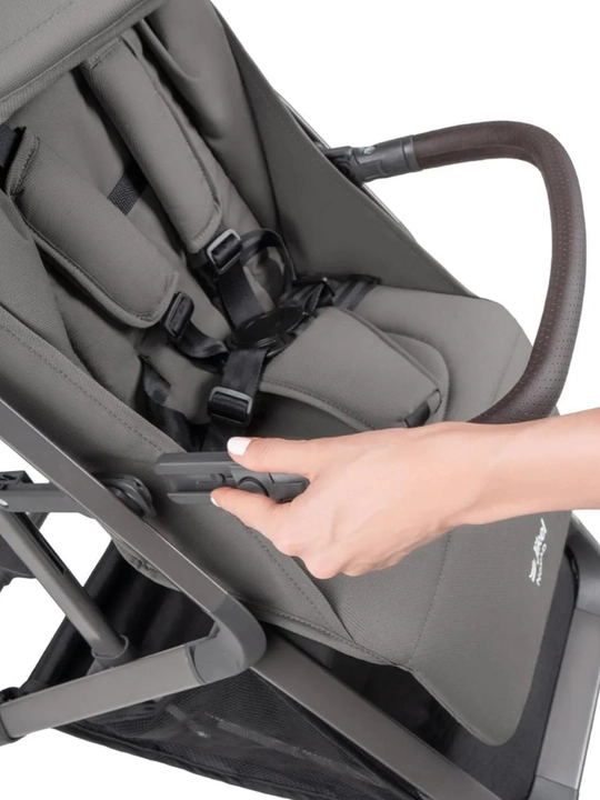 Компактная коляска Jikel Nomad Auto Fold