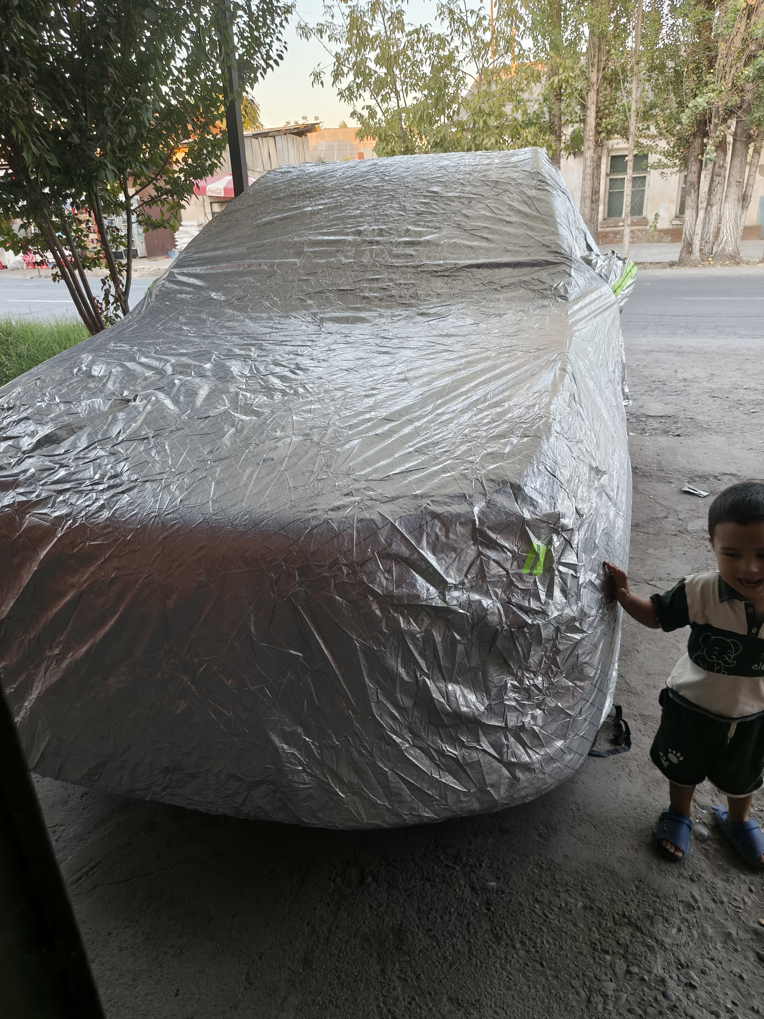 TENT bostirmasi uchun barcha mavsumlarga mos keladigan universal suv o‘tkazmaydigan himoya g‘ilofi