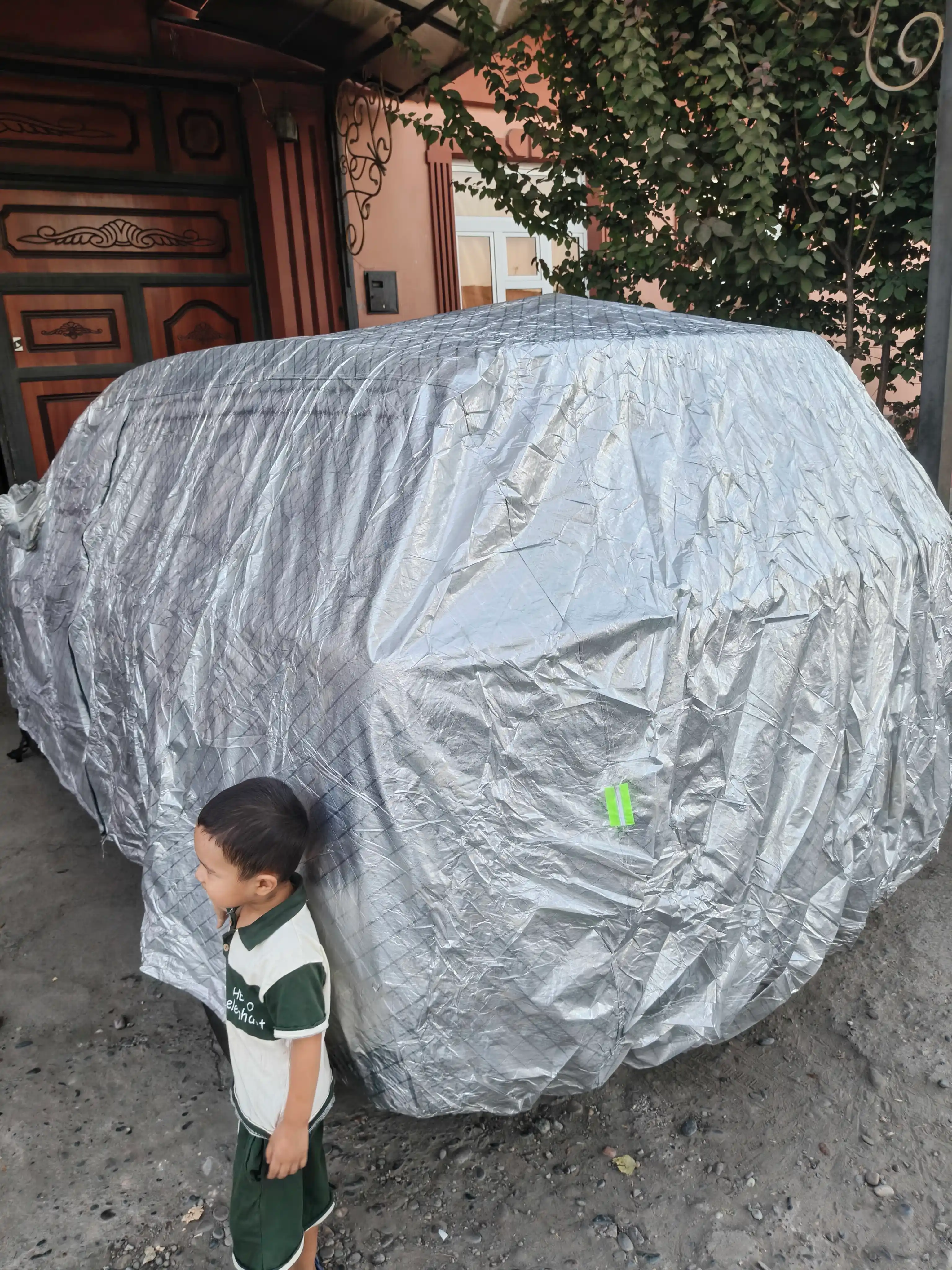TENT bostirmasi uchun barcha mavsumlarga mos keladigan universal suv o‘tkazmaydigan himoya g‘ilofi
