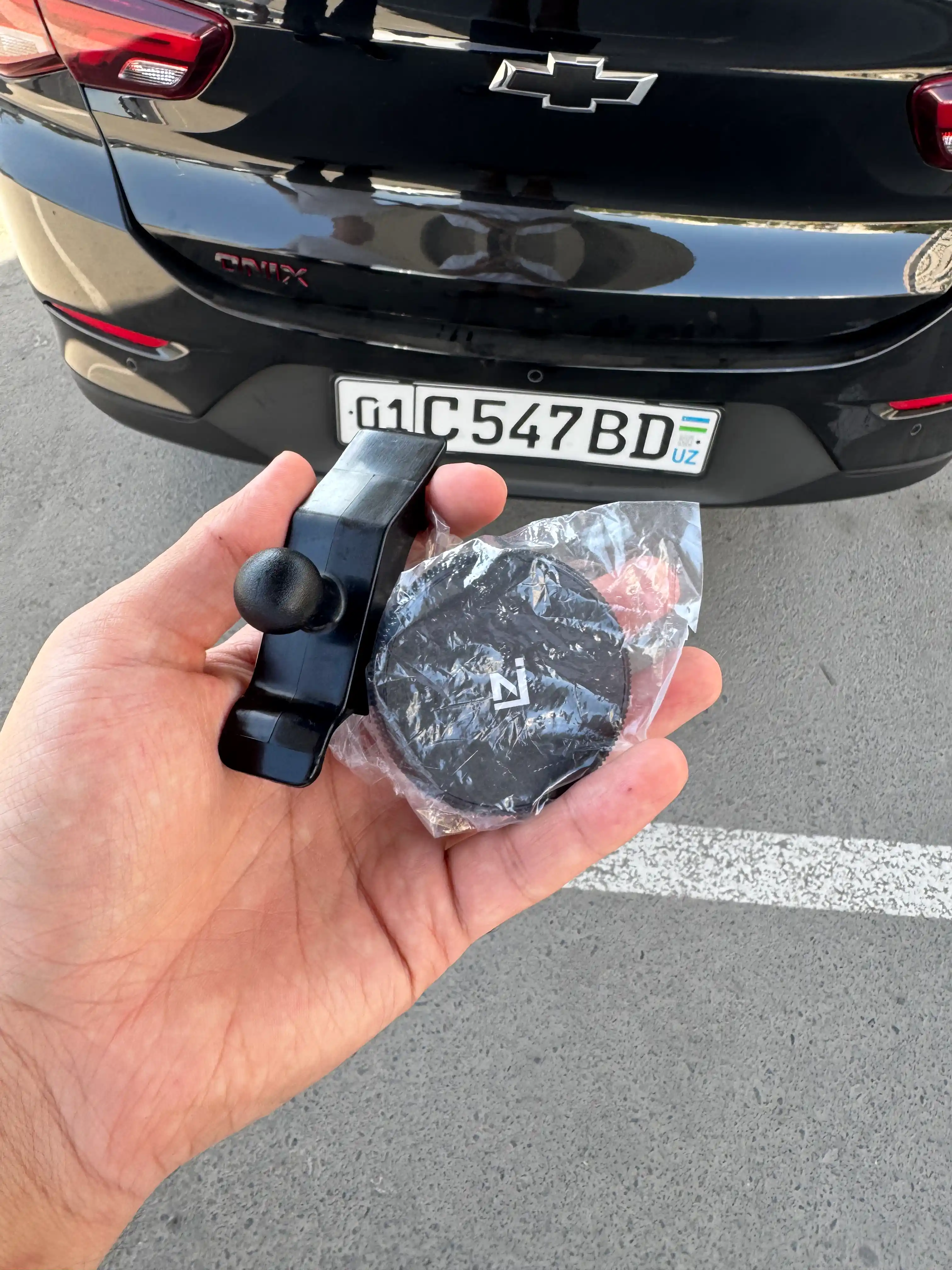 Tracker, Cobalt va Onix uchun magnitli telefon ushlagich ventilyatsiya panjarasi uchun