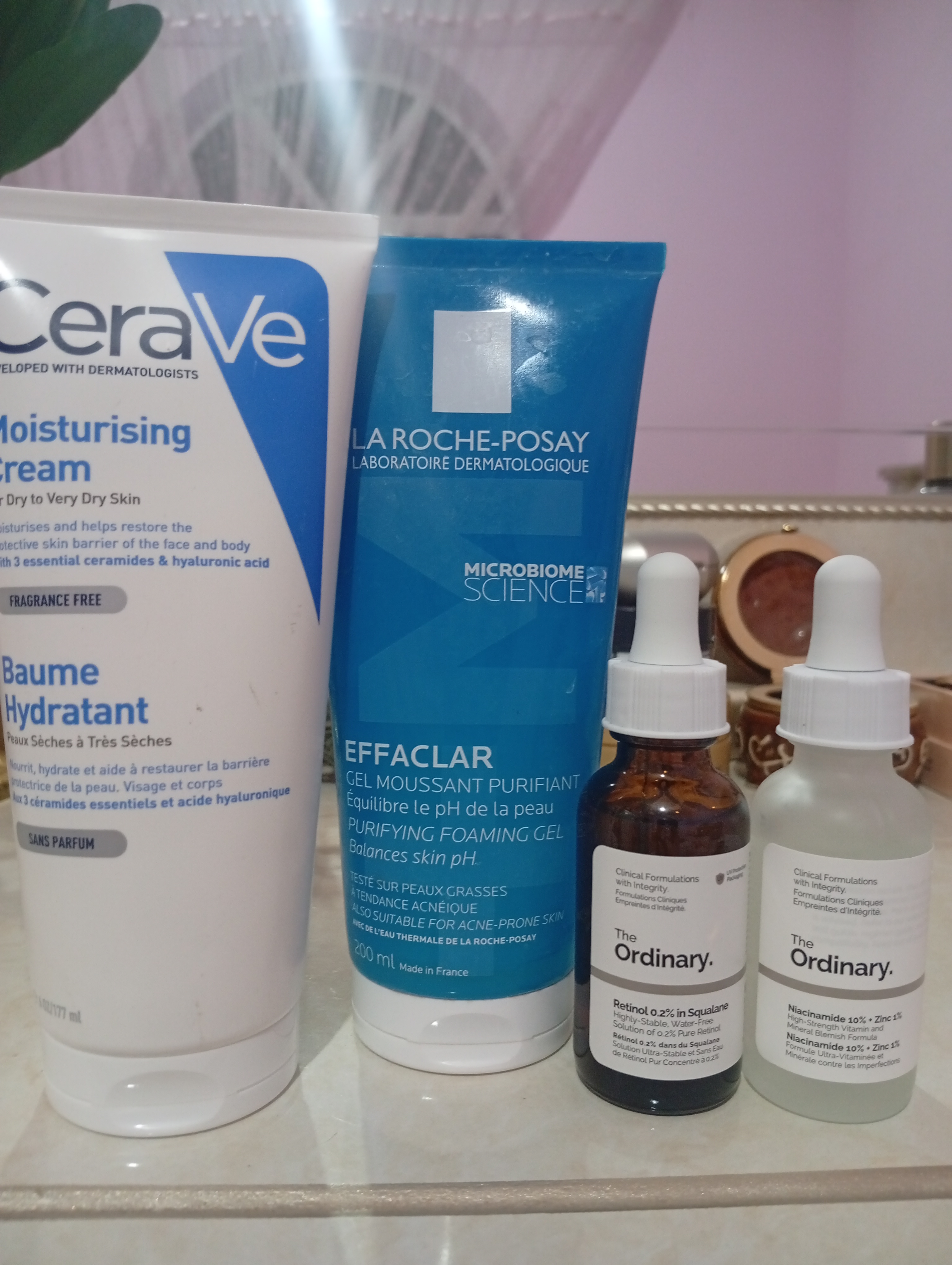 Гель очищающий LA ROCHE-POSAY EFFACLAR, пенящийся для чувствительной жирной кожи лица и тела, 200 мл