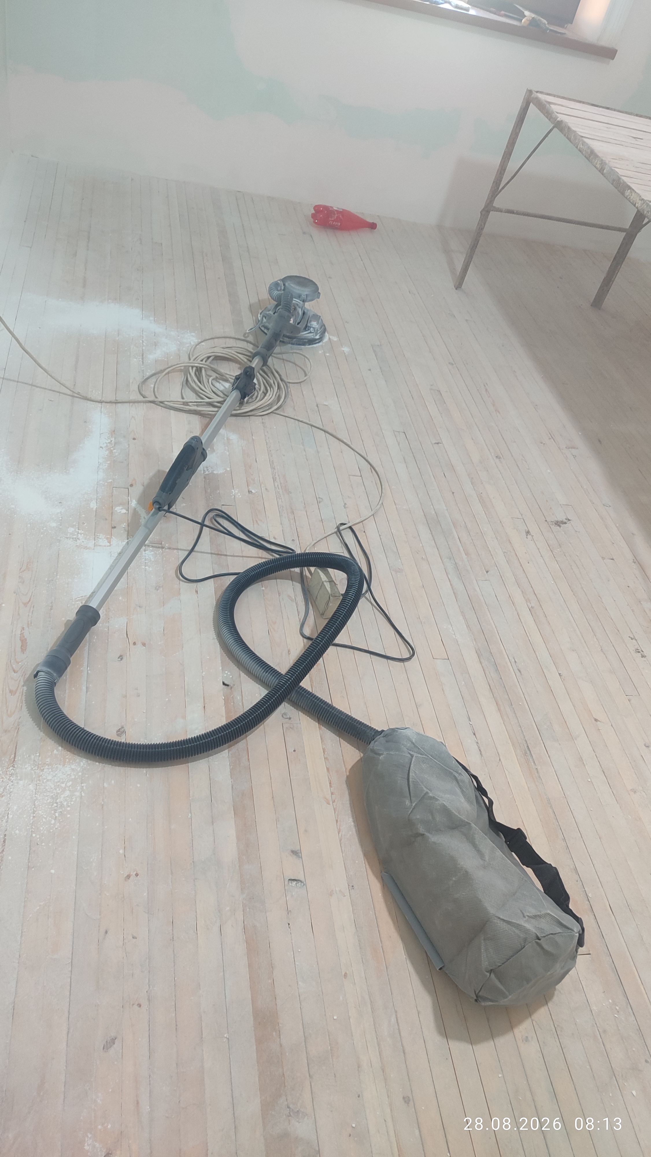 Devor va shiftlar uchun silliqlash mashinasi Eramax, plastik Professionalni chamadonda