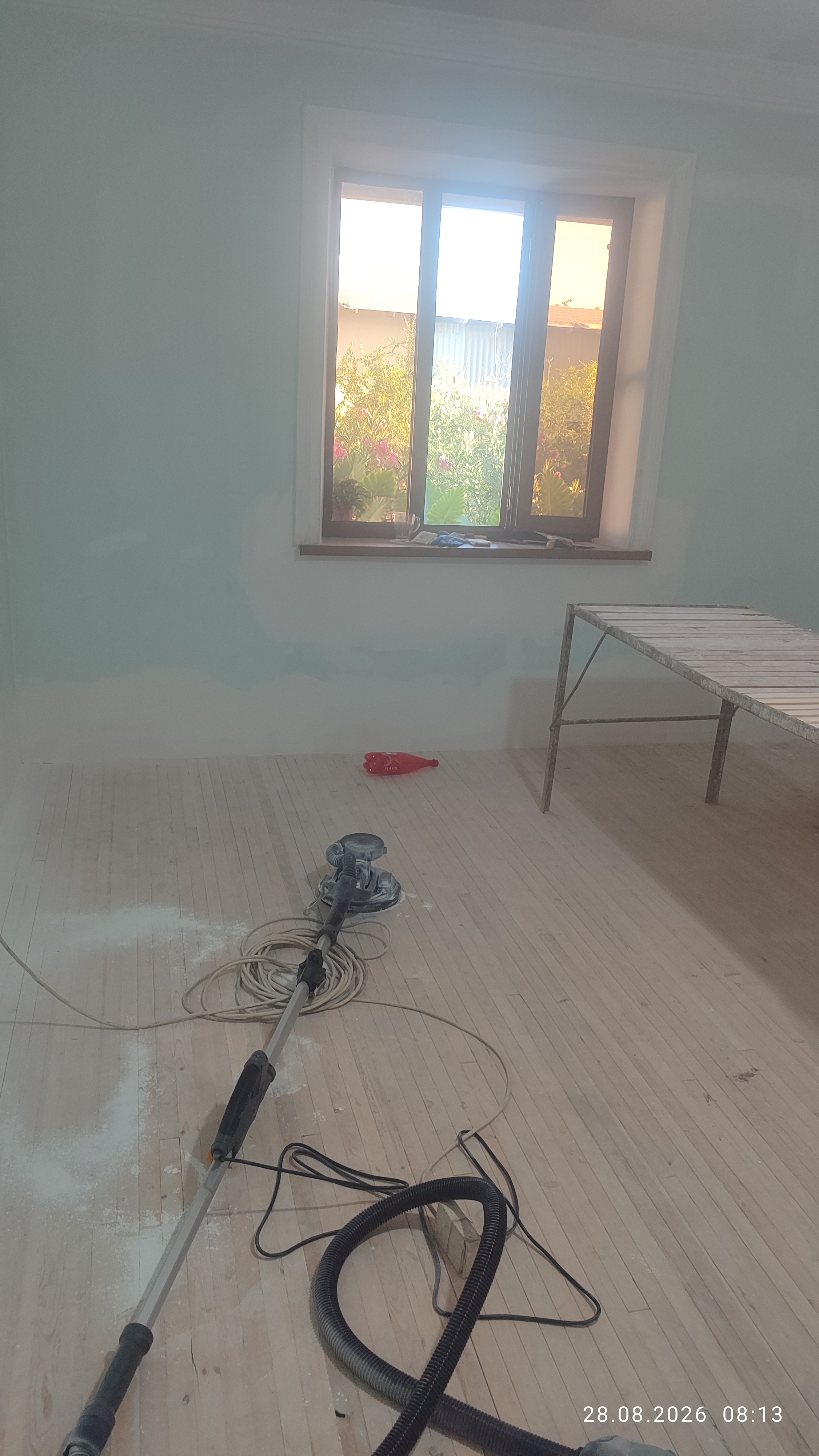 Devor va shiftlar uchun silliqlash mashinasi Eramax, plastik Professionalni chamadonda