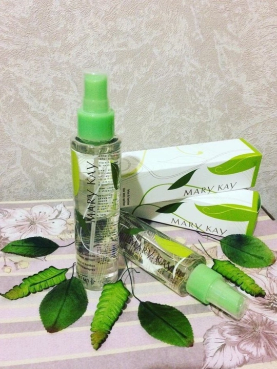 Парфюмированный спрей для тела «Лотос и бамбук» Mary Kay Lotus & Bamboo Body Spritzer