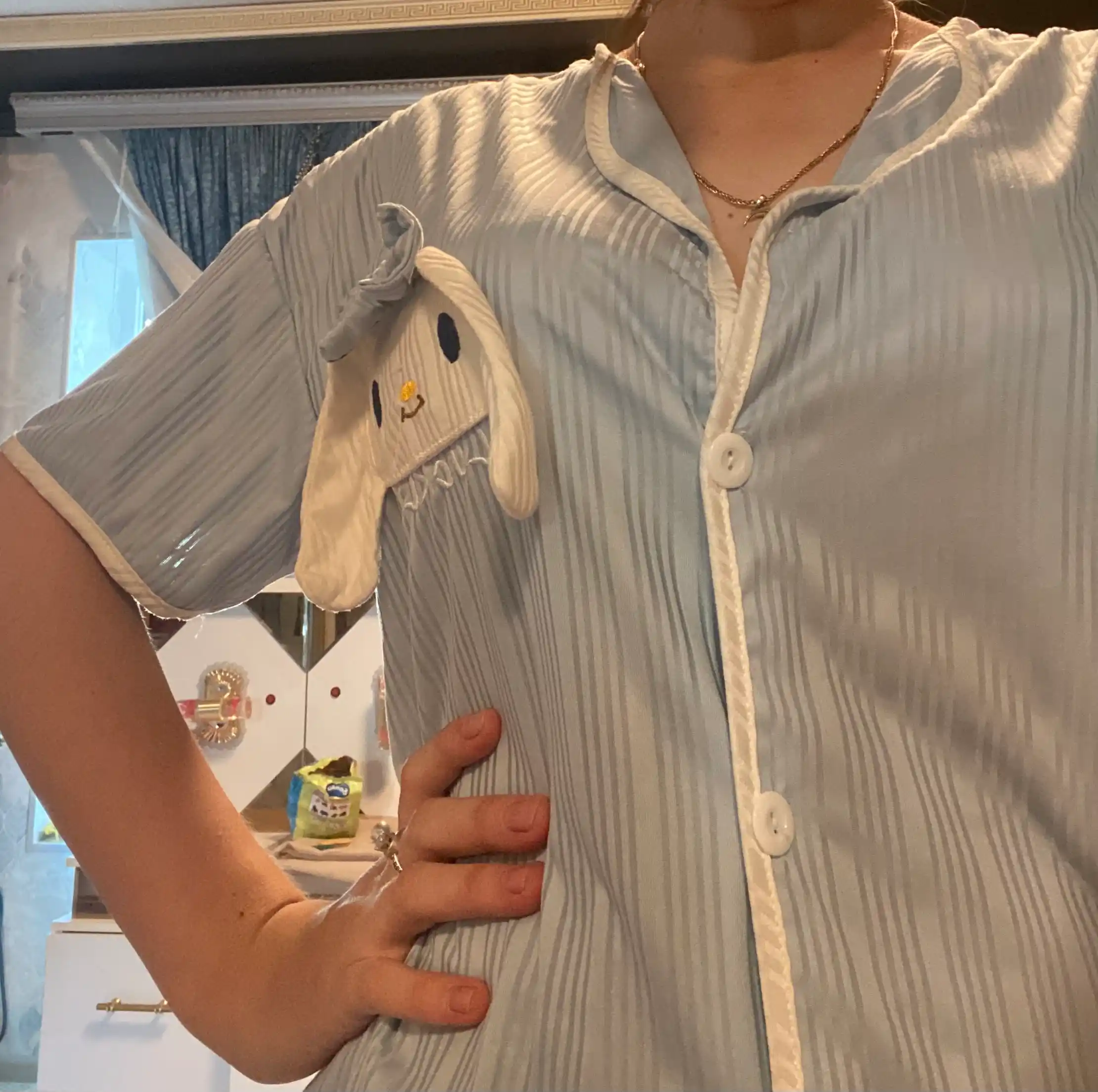 Ayollar pijamasi komplekt 3 tasi 1, ko‘ylak, shortik va shim, 4 rang, M-XL