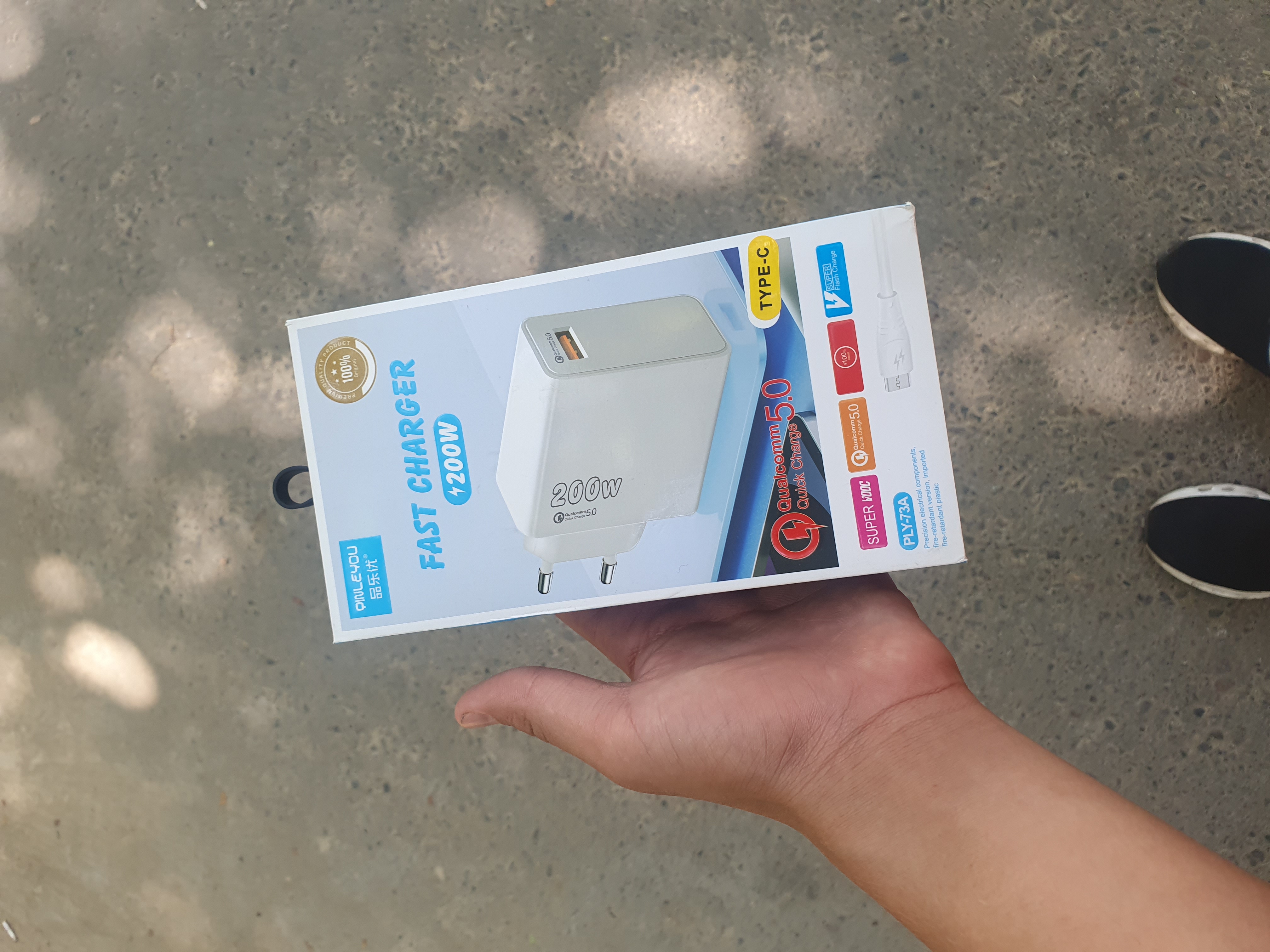 Type-C/USB kabeli bilan tez quvvatlash qurilmasi, quvvati 33/67/120/150/200 Vt, 6A