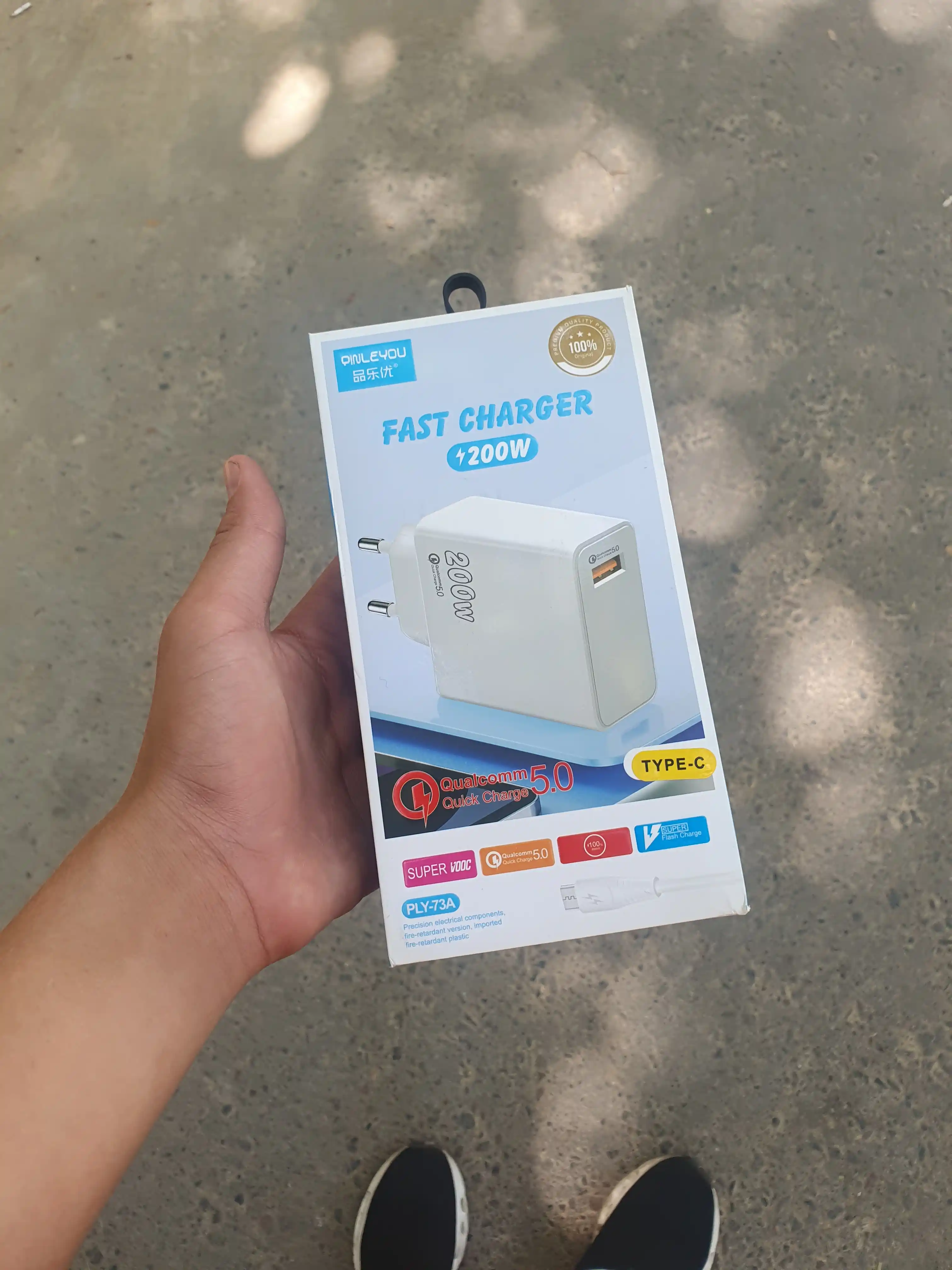 Type-C/USB kabeli bilan tez quvvatlash qurilmasi, quvvati 33/67/120/150/200 Vt, 6A