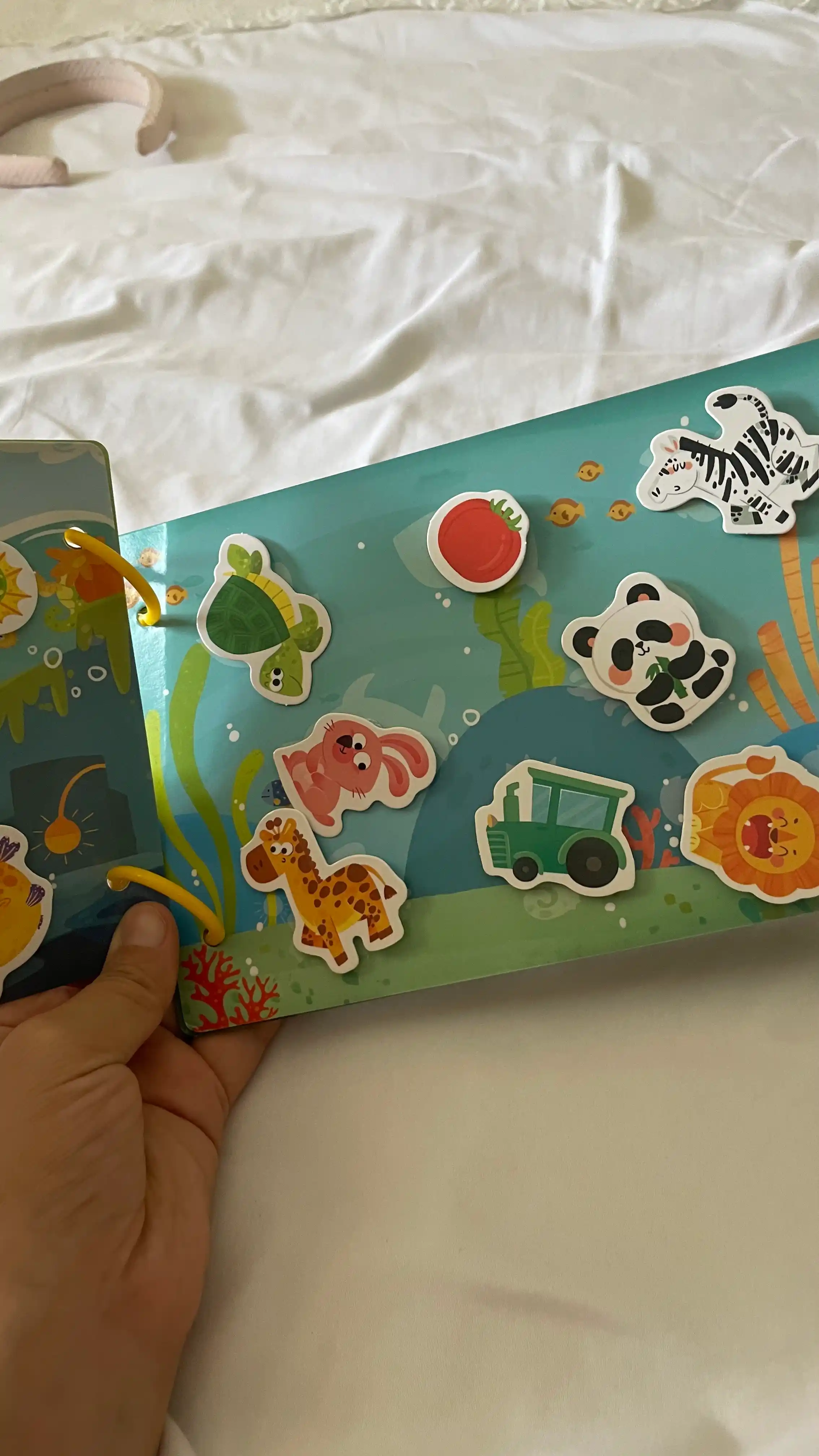 Развивающая книжка и алфавит для детей Busybook, монтессори на липучках, Пропись