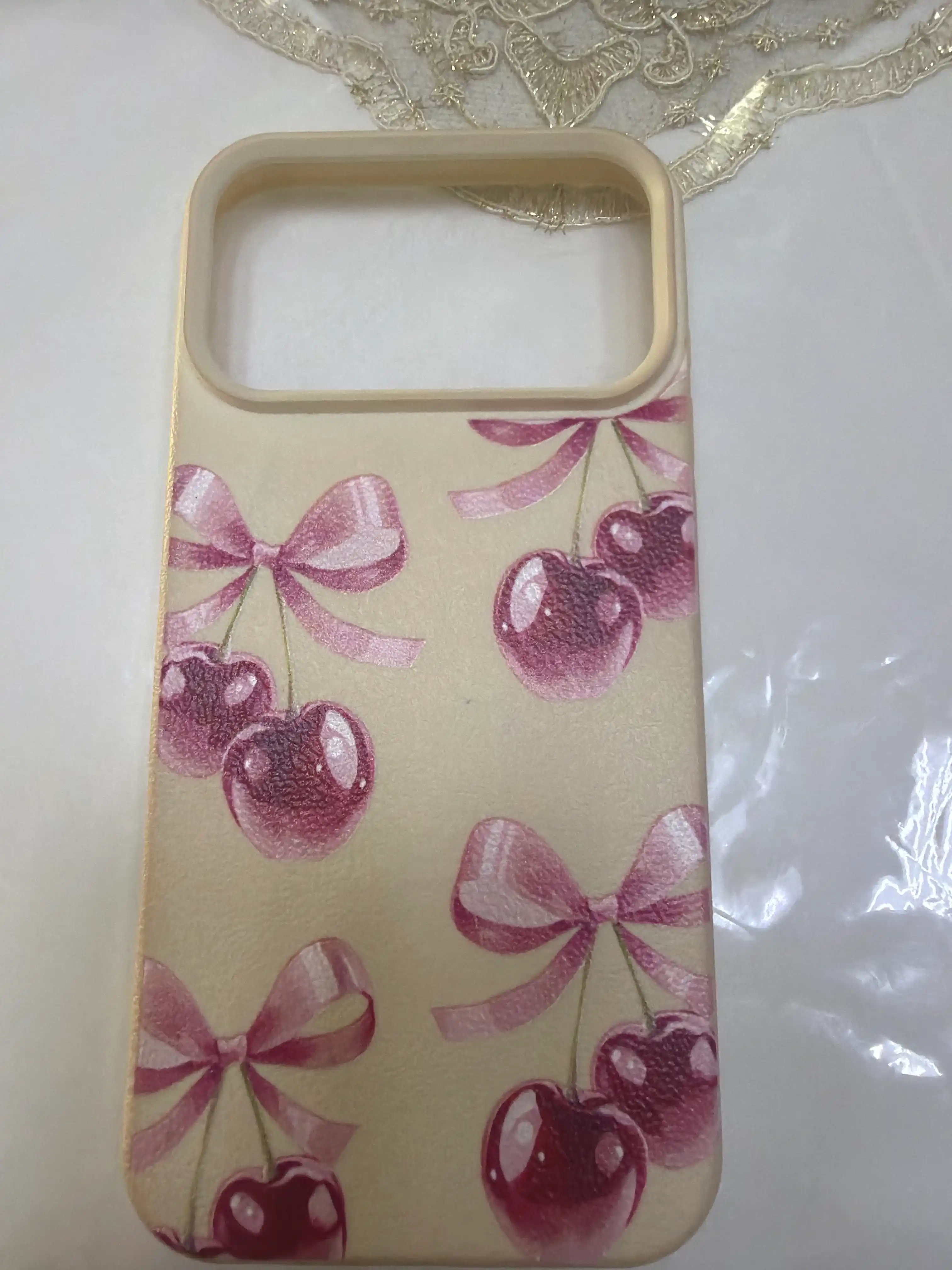 IPhone g‘iloflari