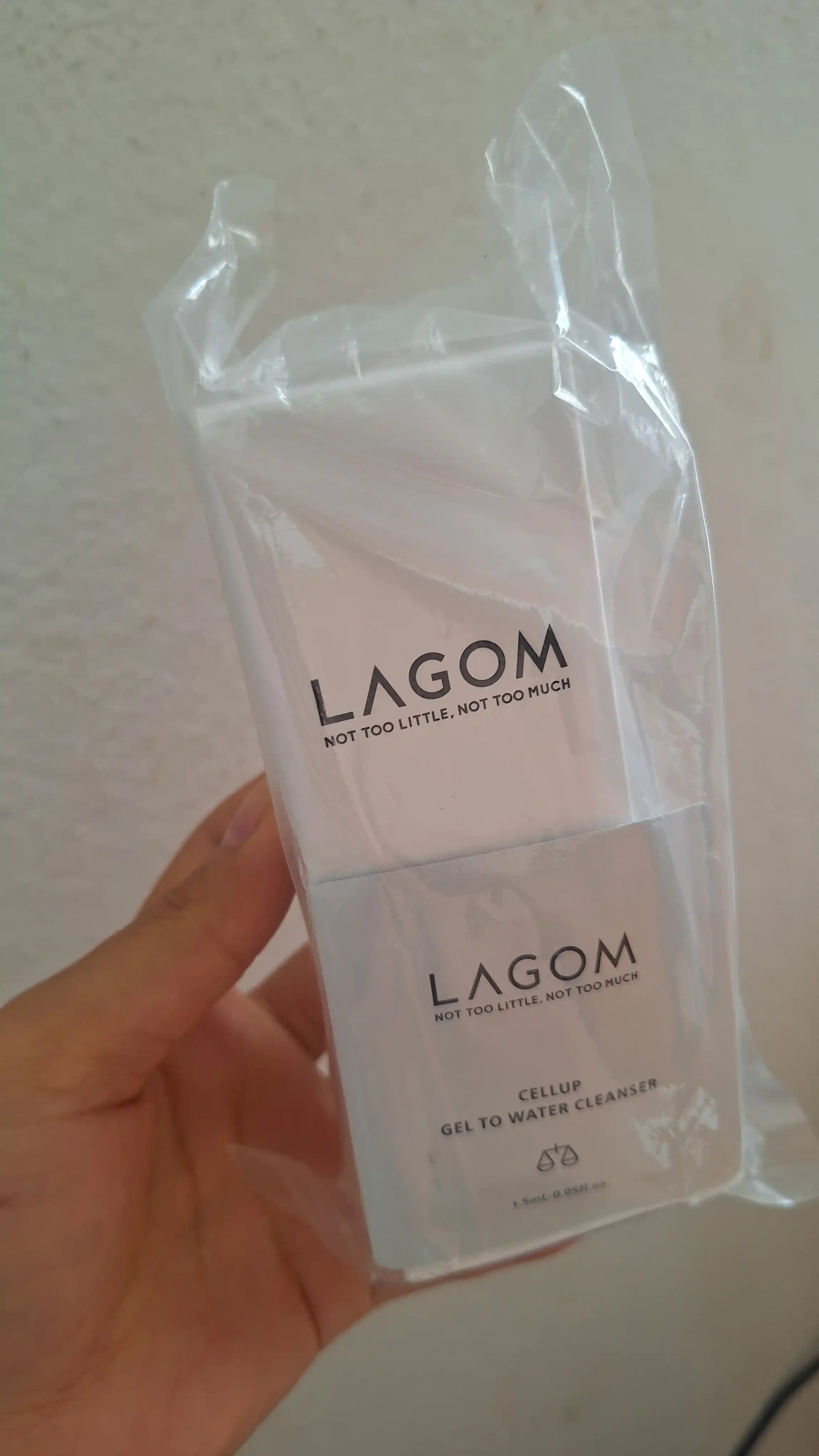 LAGOM — Yuz uchun krem, terini yorqinlashtirish, oziqlantirish va tiklash uchun