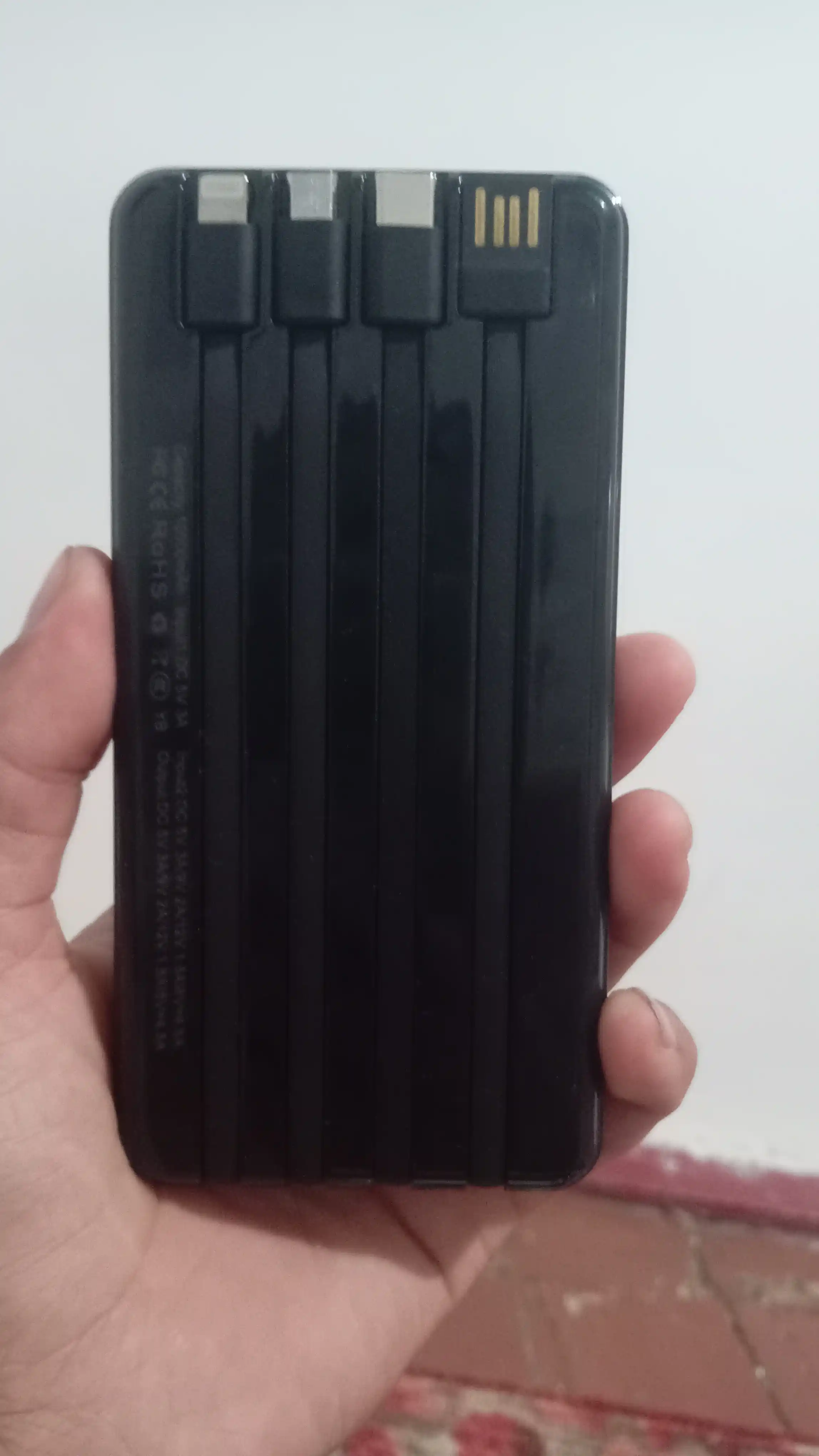 Power Bank 20000 mAh 66W с встроенными кабелями, фонариком и быстрой зарядкой 22.5W